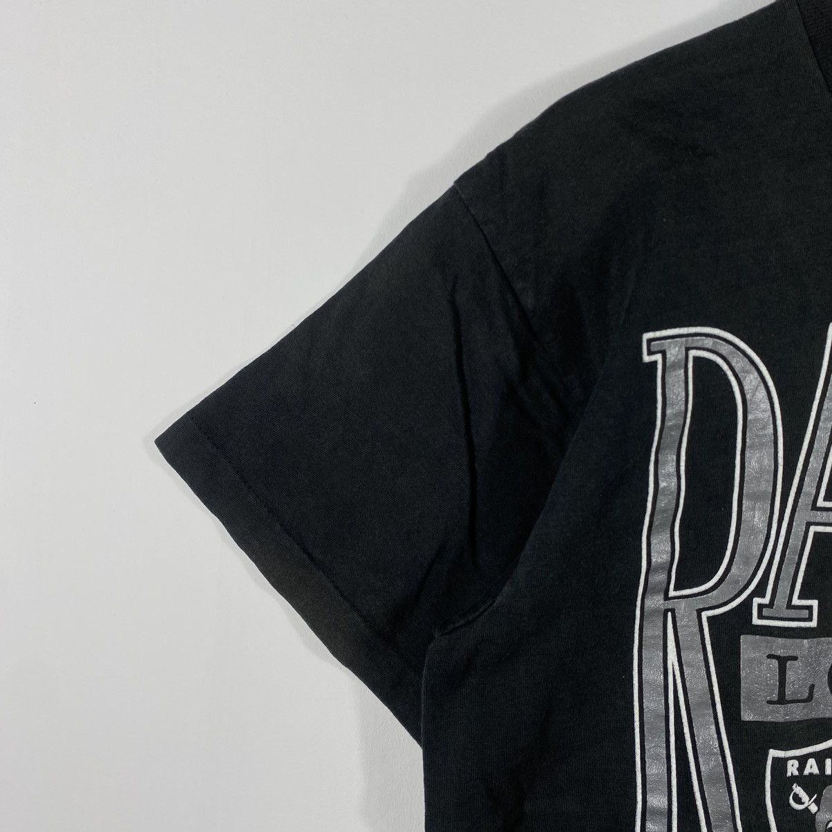 Vintage Vintage 90's RAIDERS LOS ANGELES In Your Face Tee Shirt Size US L / EU 52-54 / 3 - 3 Thumbnail