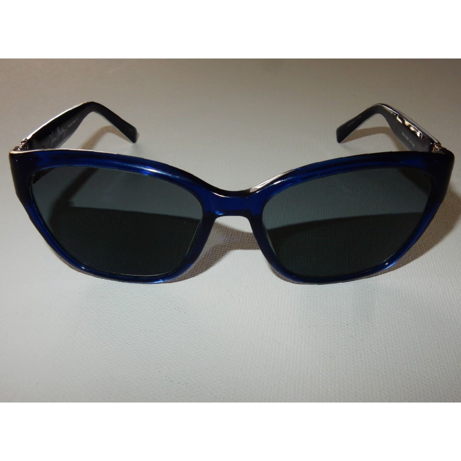 Vera Bradley VINTAGE Vera Bradley Sunglasses Frames Only 57[]17 130 Ribbons Scarlett Women Blue Size ONE SIZE - 2 Thumbnail