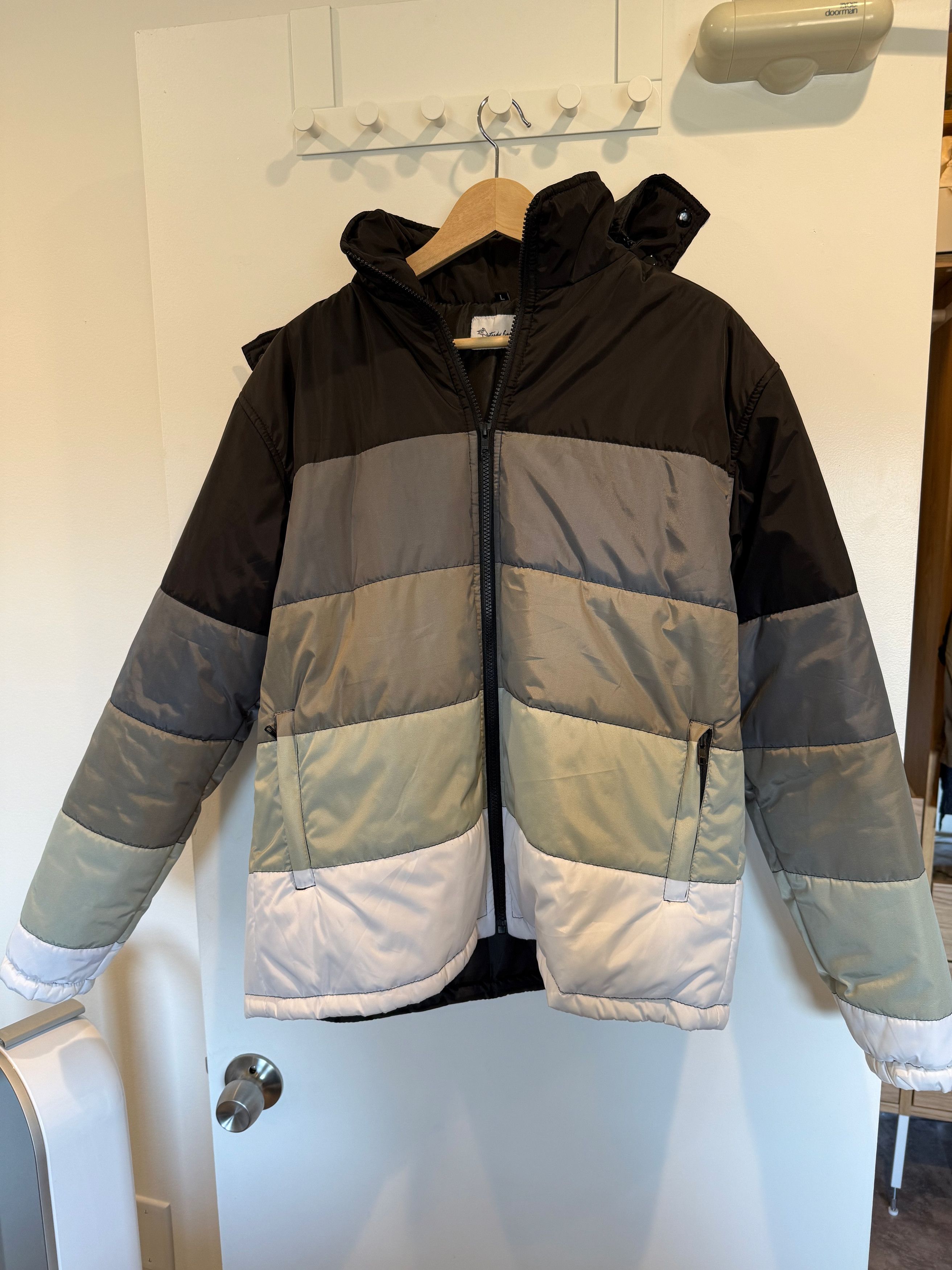 Steady Hands Green Tint Puffer Jacket Size US L / EU 52-54 / 3 - 1 Thumbnail