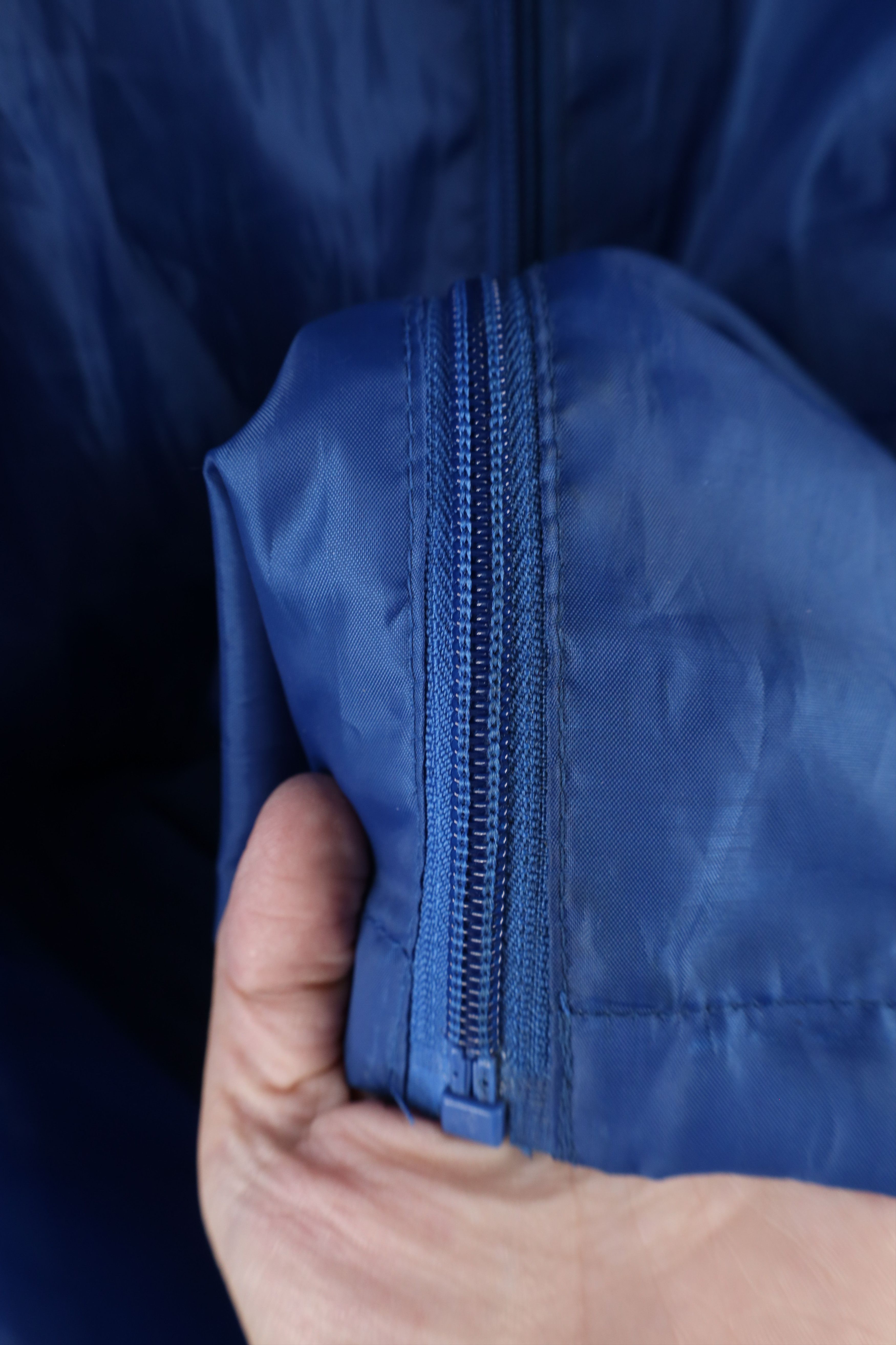 Asics × Vintage Vintage 90s Asics Out Lightweight Hooded Windbreaker Jacket Size US XL / EU 56 / 4 - 7 Thumbnail
