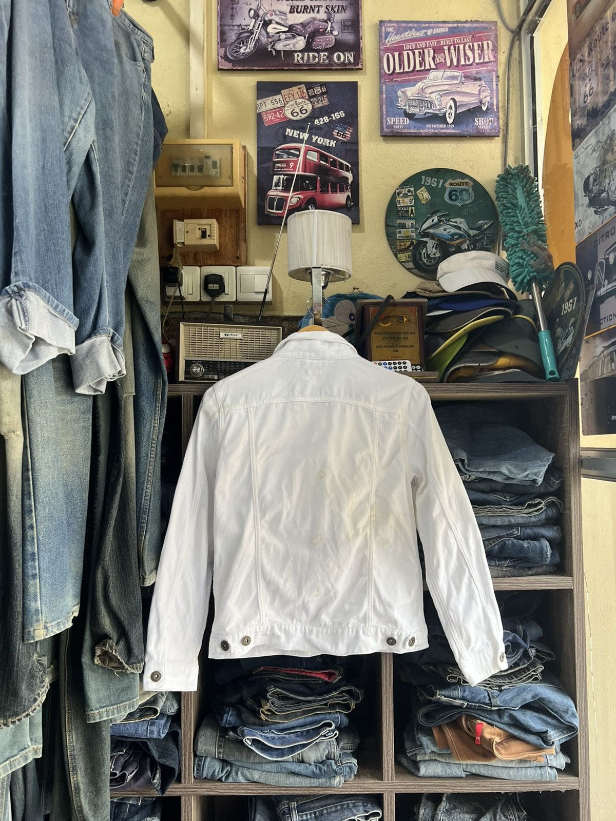 Japanese Brand 🔥White Heart Market Denim Jacket Size S / US 4 / IT 40 - 2 Thumbnail