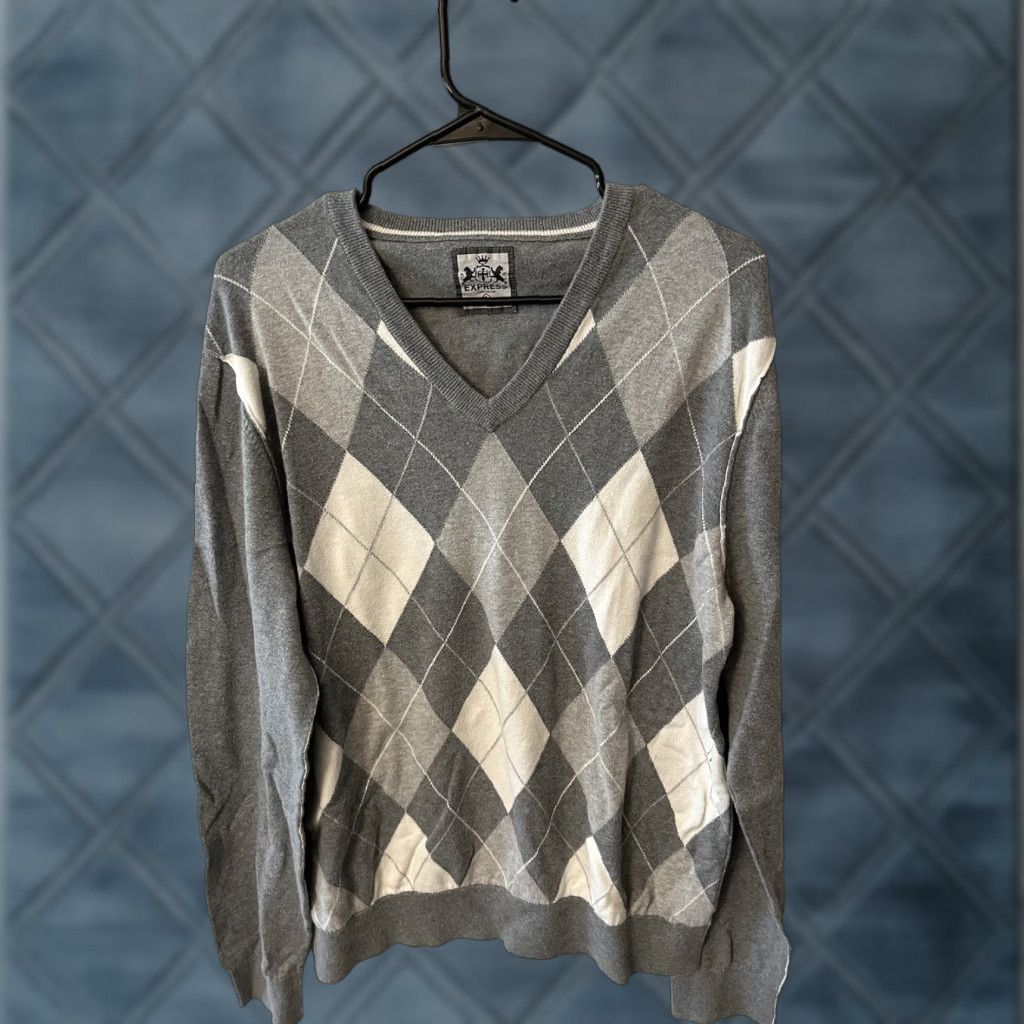 Express EXPRESS Men’s Argyle Sweater Size Large 100% Cotton Gray White Charcoal Pullover Knit Long Sleeve V-Neck Multicolor Casual Mens Sweater Size US L / EU 52-54 / 3 - 1 Thumbnail