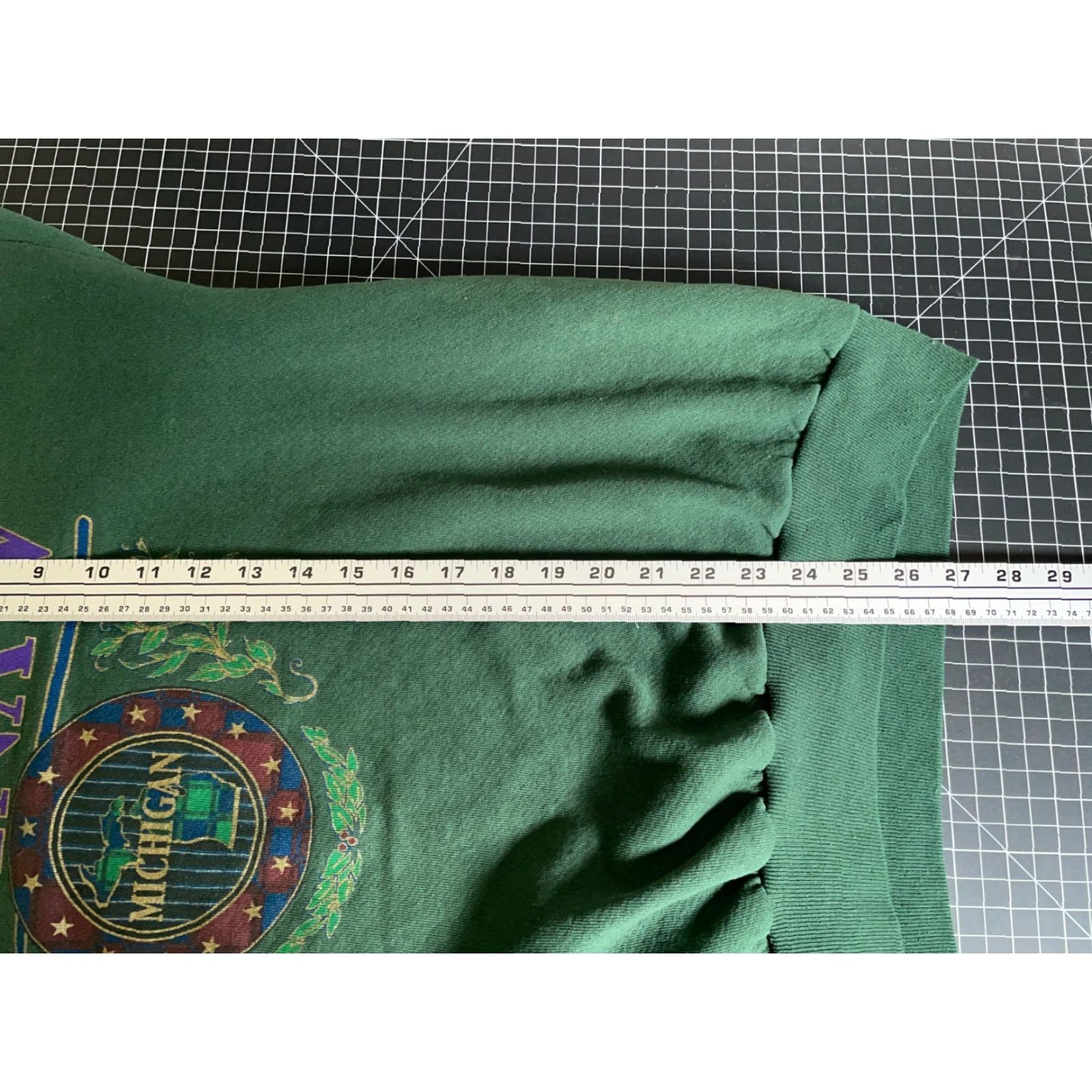 Jerzees Vintage Yes Saginaw Michigan 90s Sweatshirt Jerzees Tag 50/50 XL Green Crewneck Pullover Cotton Polyester Cotton Blend Adult Men United States Size US XL / EU 56 / 4 - 6 Thumbnail