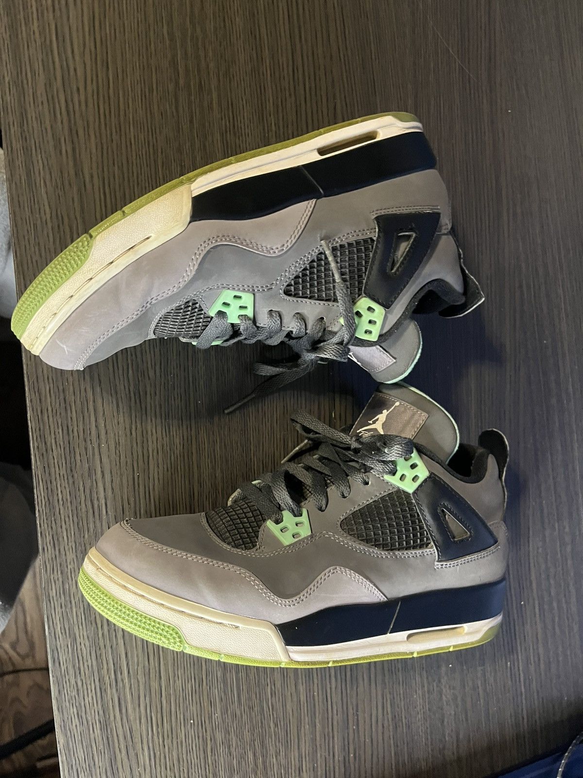 Jordan Brand Jordan 4 GS Green Glow Size US 7 / EU 40 - 2 Thumbnail