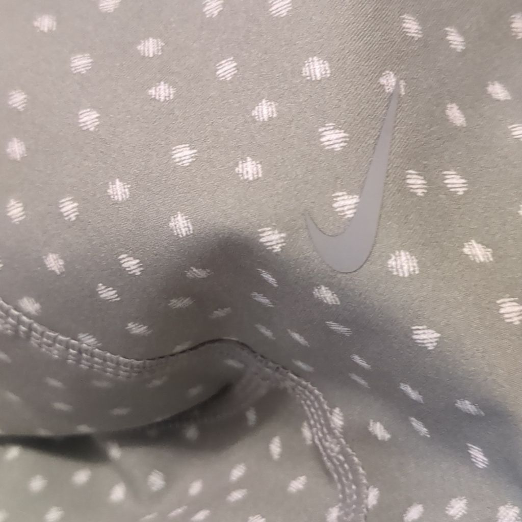 Nike Nike yoga high rise 7/8 tight size medium Size 23" - 9 Thumbnail