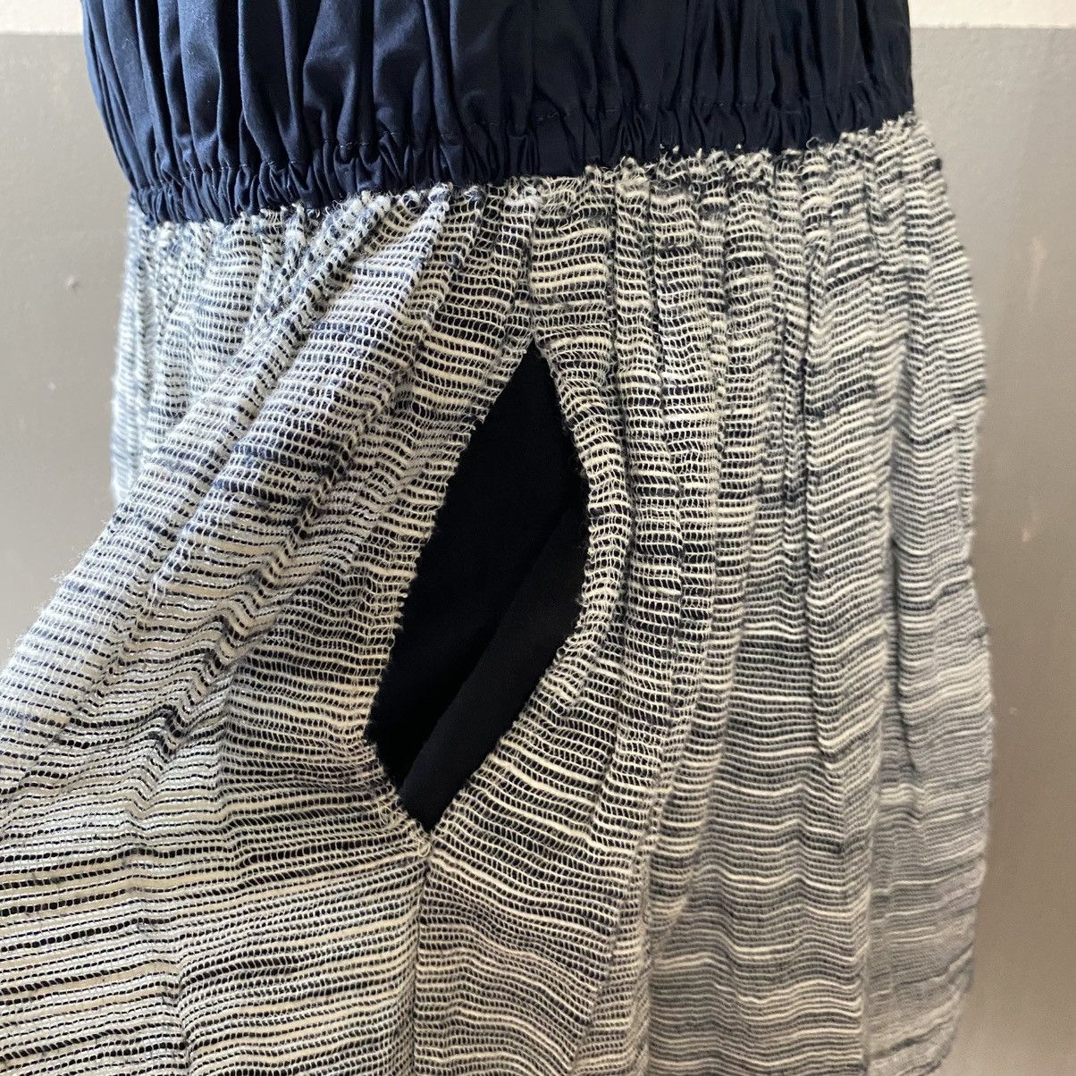 Carven CARVEN Navy Contrast Gathered Skirt Size 26" / US 2 / IT 38 - 5 Thumbnail