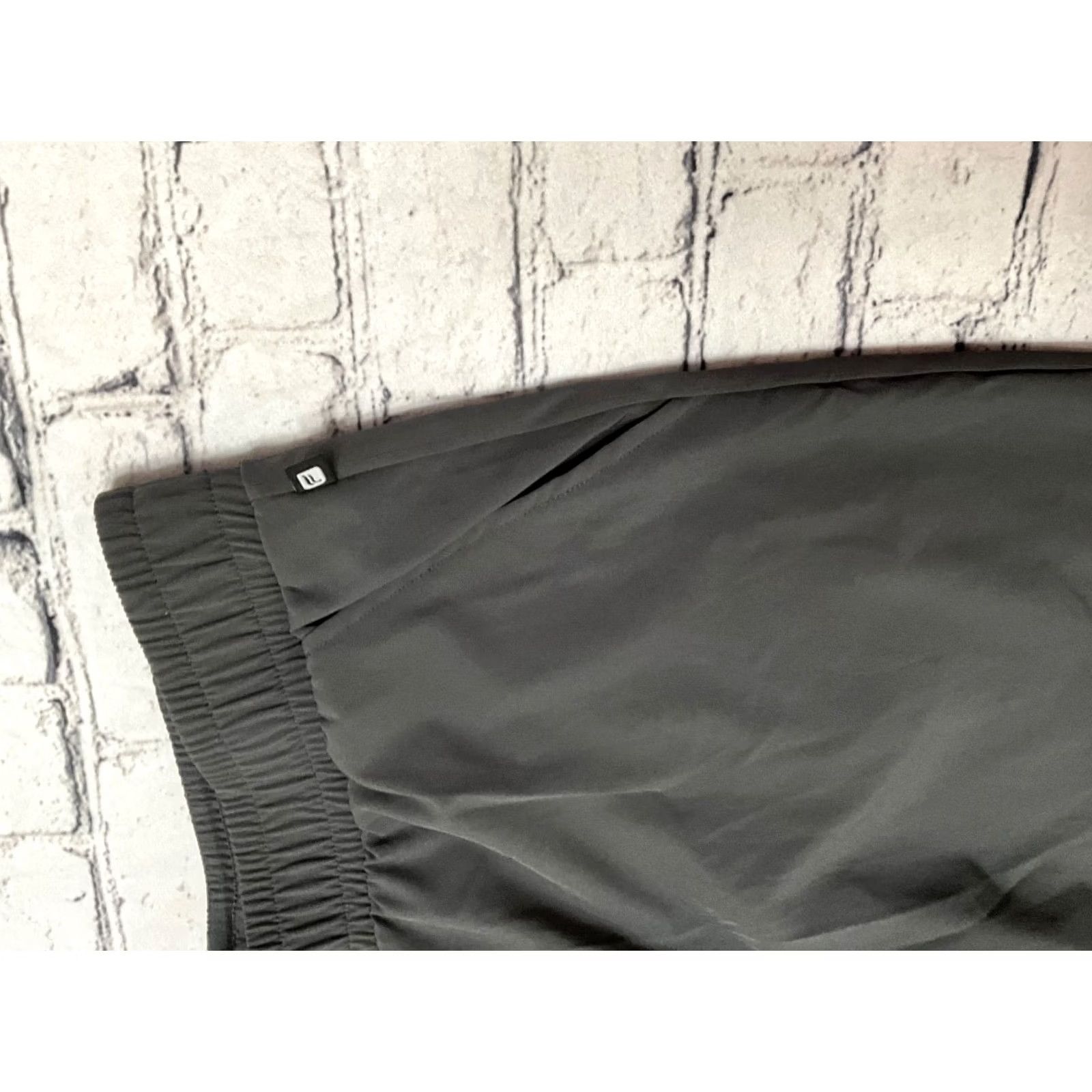 Fabletics FABLETICS WOMENS PANTS Medium Black Polyester Athletic Jogger Slim Tapered Leg 26in Inseam Pull On Yoga Athleisure Spring Summer Fall Size 32" / US 10 / IT 46 - 3 Thumbnail
