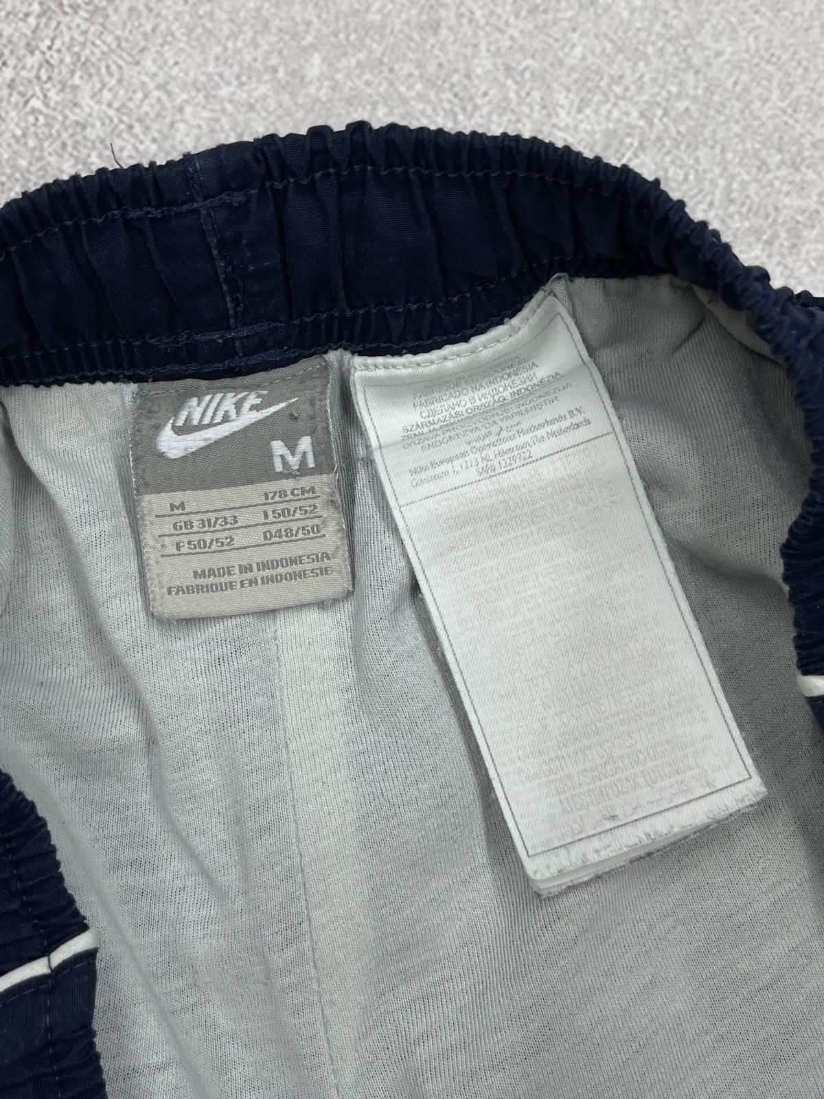 Nike Vintage Nike Nylon Sweatpants Navy Double Big Logo Drill Y2K Size US 34 / EU 50 - 12 Thumbnail