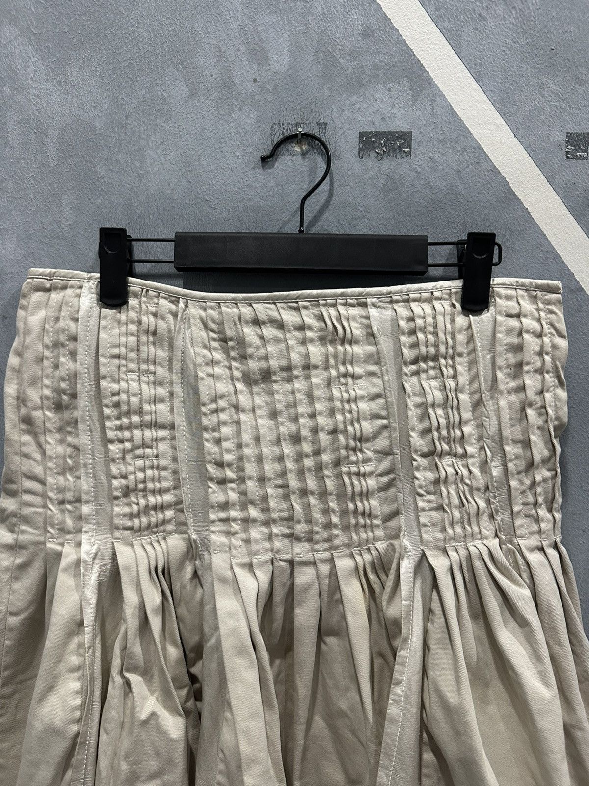 Max Mara MaxMara Pleated Skirt Size 30" / US 8 / IT 44 - 2 Thumbnail