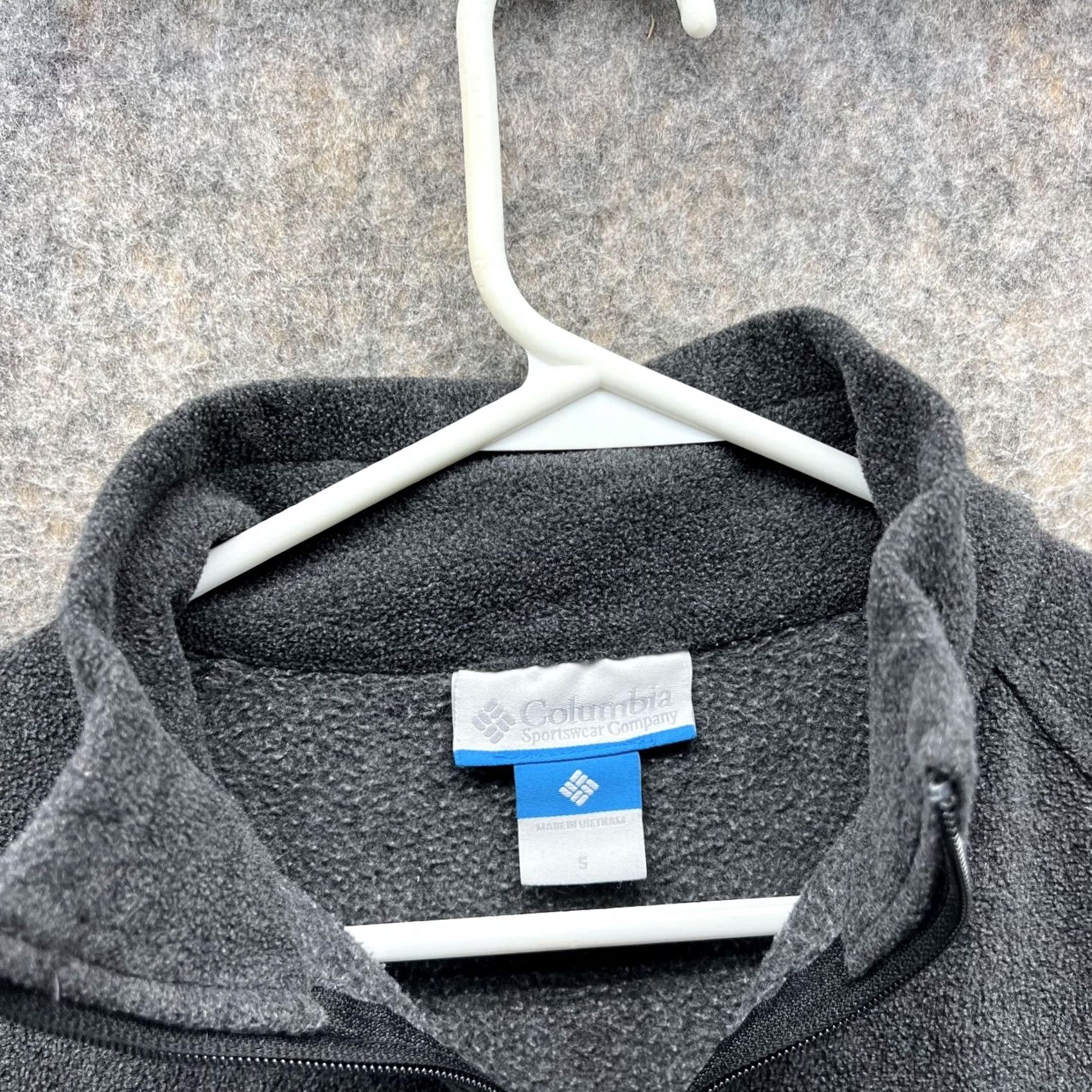 Vintage Columbia Sweater Men Small Fleece Gray Full Zip Sweatshirt Jacket Polyester Size US S / EU 44-46 / 1 - 5 Thumbnail