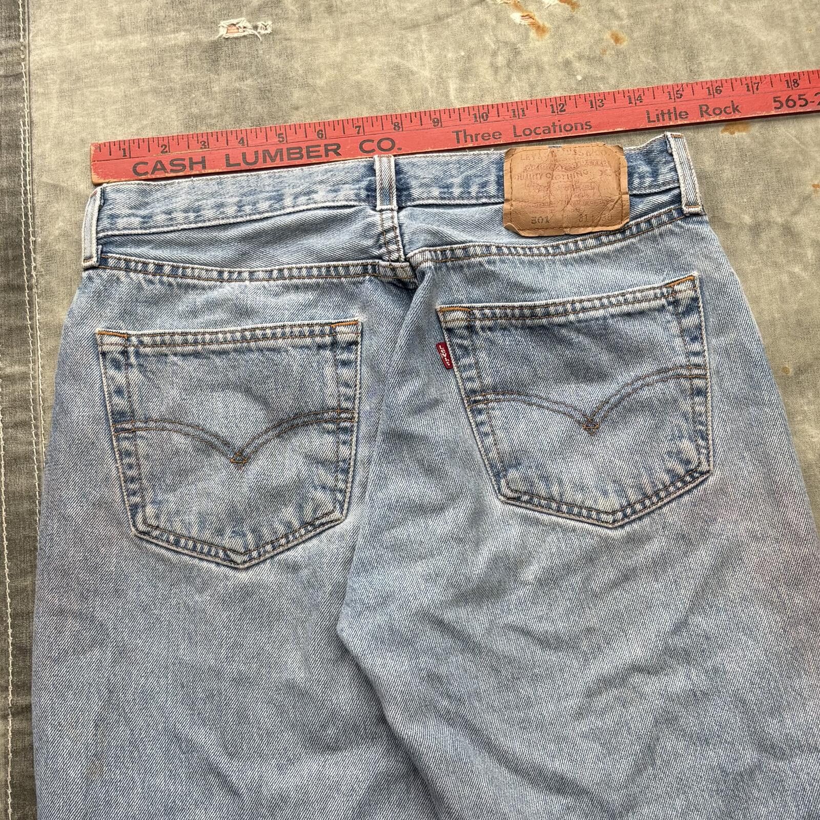 Levi's Vintage 90s Y2K 501 Levi’s Button Fly Denim Blue Jeans 31x30 Size 31" - 5 Thumbnail