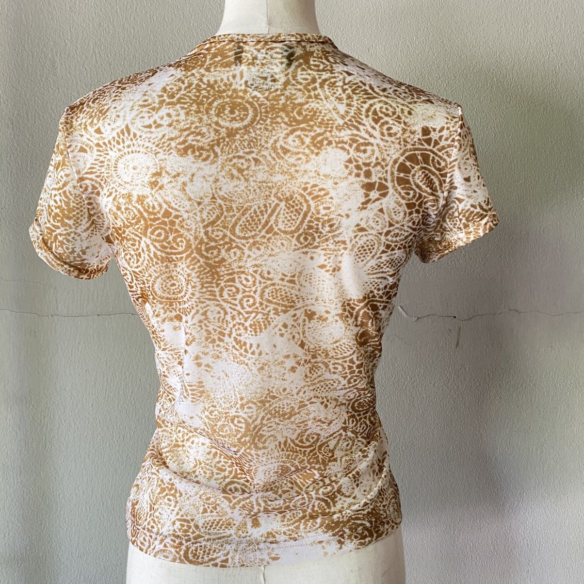 Morgan De Toi MORGAN DE TOI Y2K Beige Lace-Print V-Neck Tee Mesh Size S / US 4 / IT 40 - 4 Thumbnail