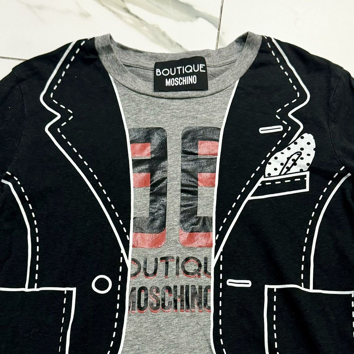 Designer × Moschino MOSCHINO BOUTIQUE LONG SLEEVE TEE! Size M / US 6-8 / IT 42-44 - 3 Thumbnail