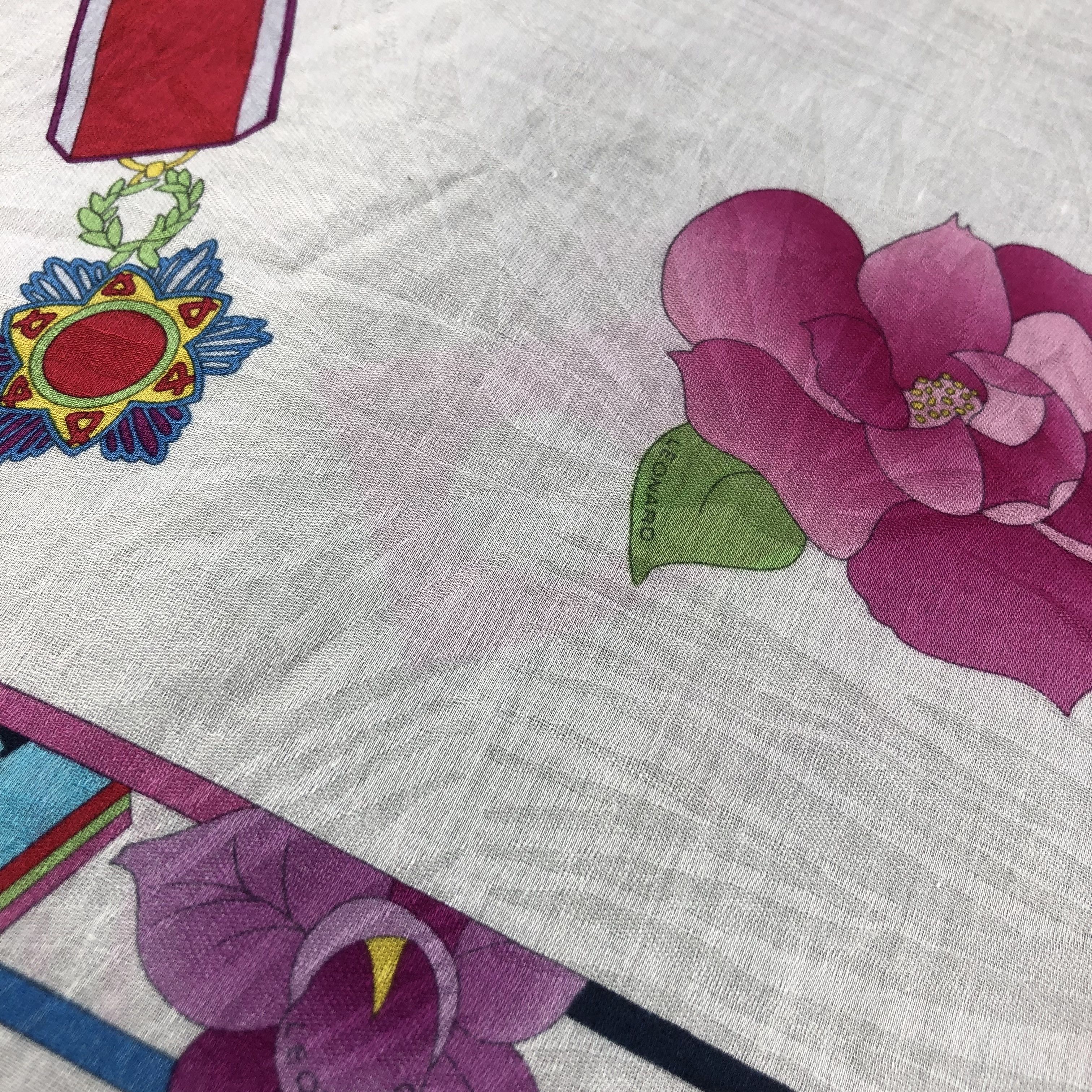 Leonard Paris Leonard Handkerchief Neckerchief Bandana H1352 Size ONE SIZE - 6 Thumbnail