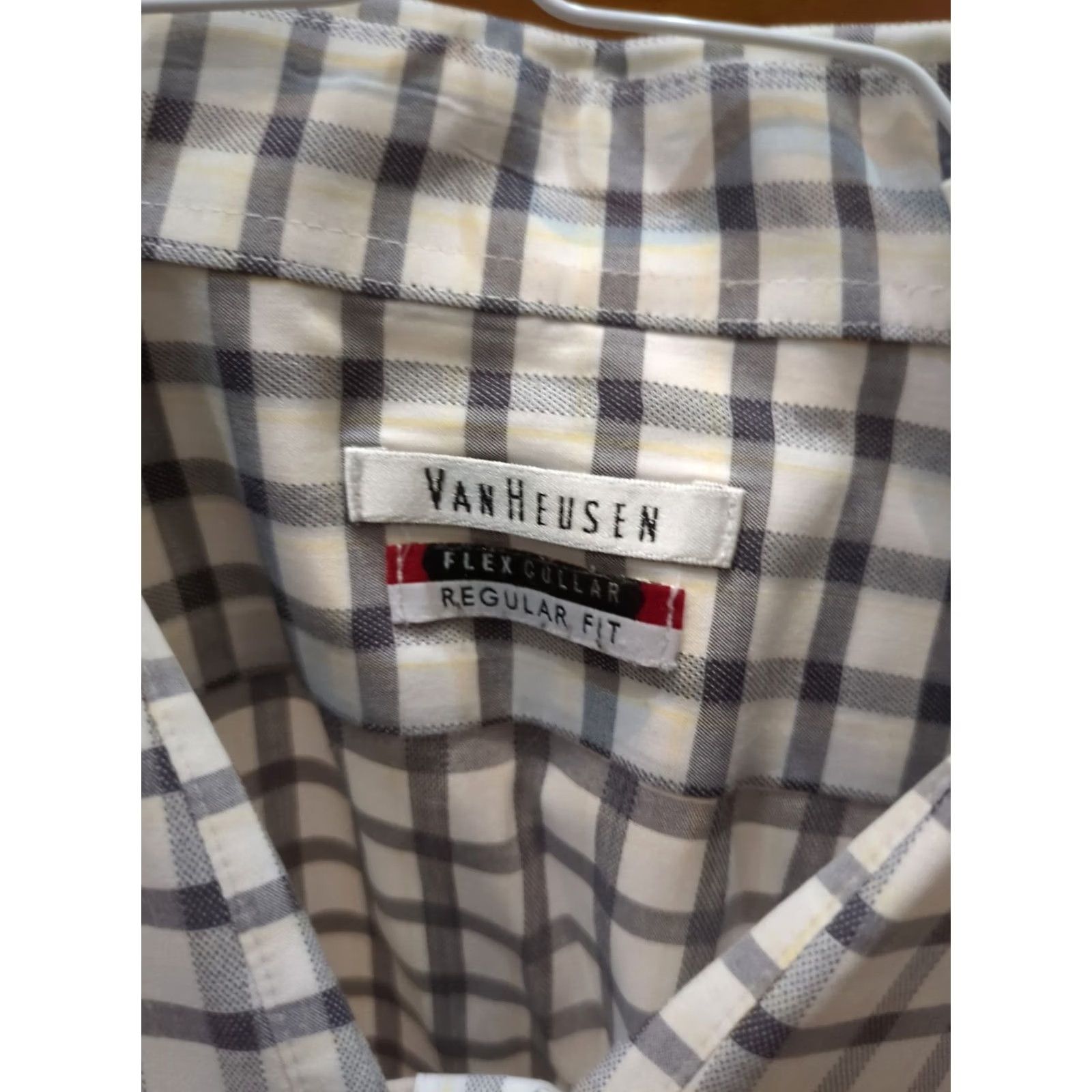 Van Heusen Van Heusen Dress Shirt Men 18 36/37 Regular Flex Collar Long Sleeve Stripe Black Modern Classic Shirt Mens Regular Size 48R - 2 Thumbnail