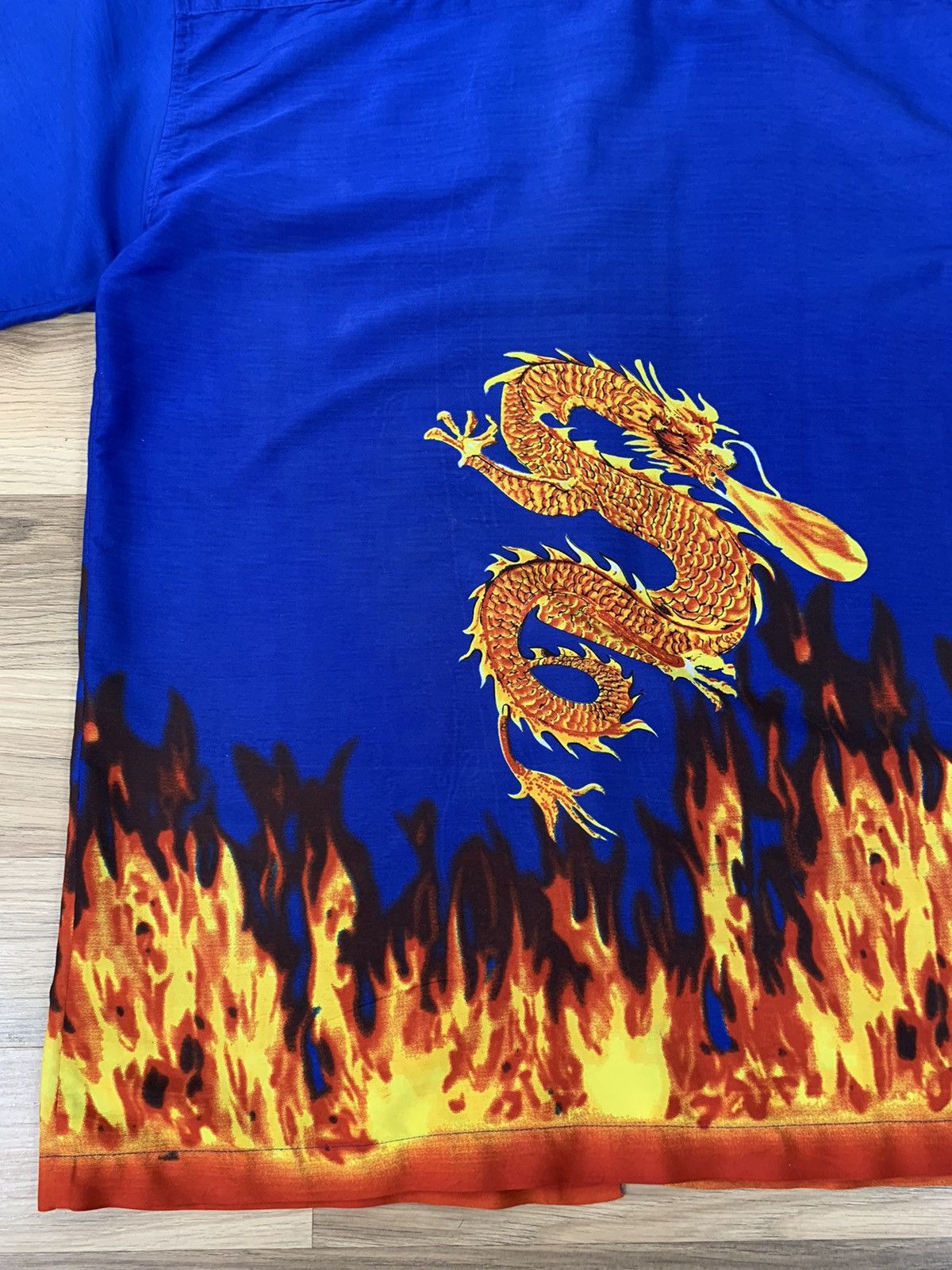Vintage Vintage Y2K Japanese Style Dragon Flame Shirt Button Up Size US L / EU 52-54 / 3 - 22 Thumbnail