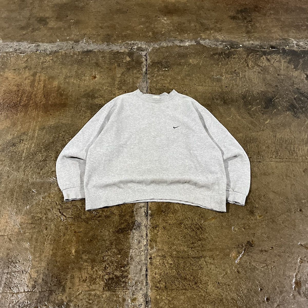 Nike × Vintage Crazy Vintage 90s Nike Mini Swoosh Crewneck Essential Skater Size US XL / EU 56 / 4 - 1 Thumbnail