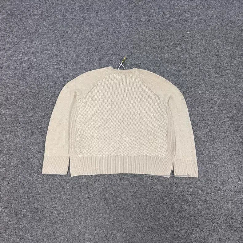 Loro Piana Loro Piana Ivory Baby Cashmere Crewneck Sweater Size M / US 6-8 / IT 42-44 - 2 Thumbnail