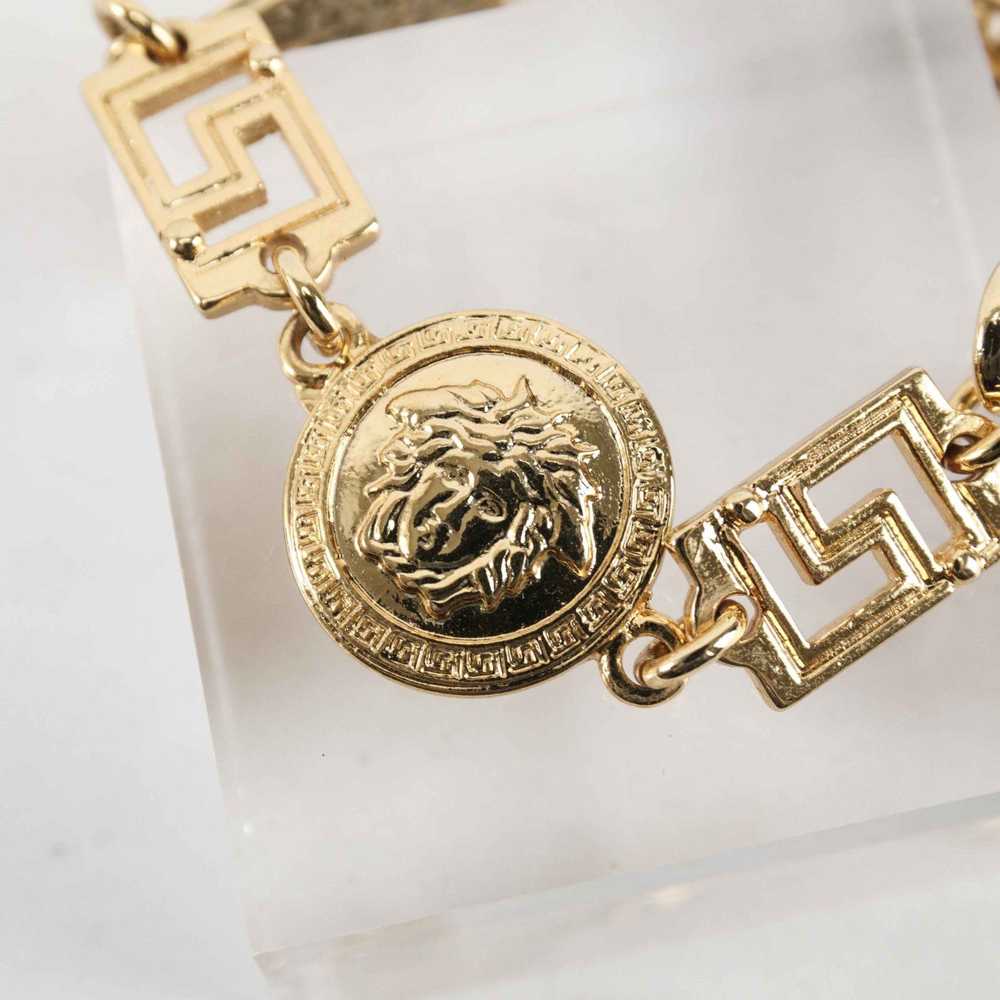 Versace Vintage Gianni Versace Medusa Head Coin Bracelet Size ONE SIZE - 9 Thumbnail