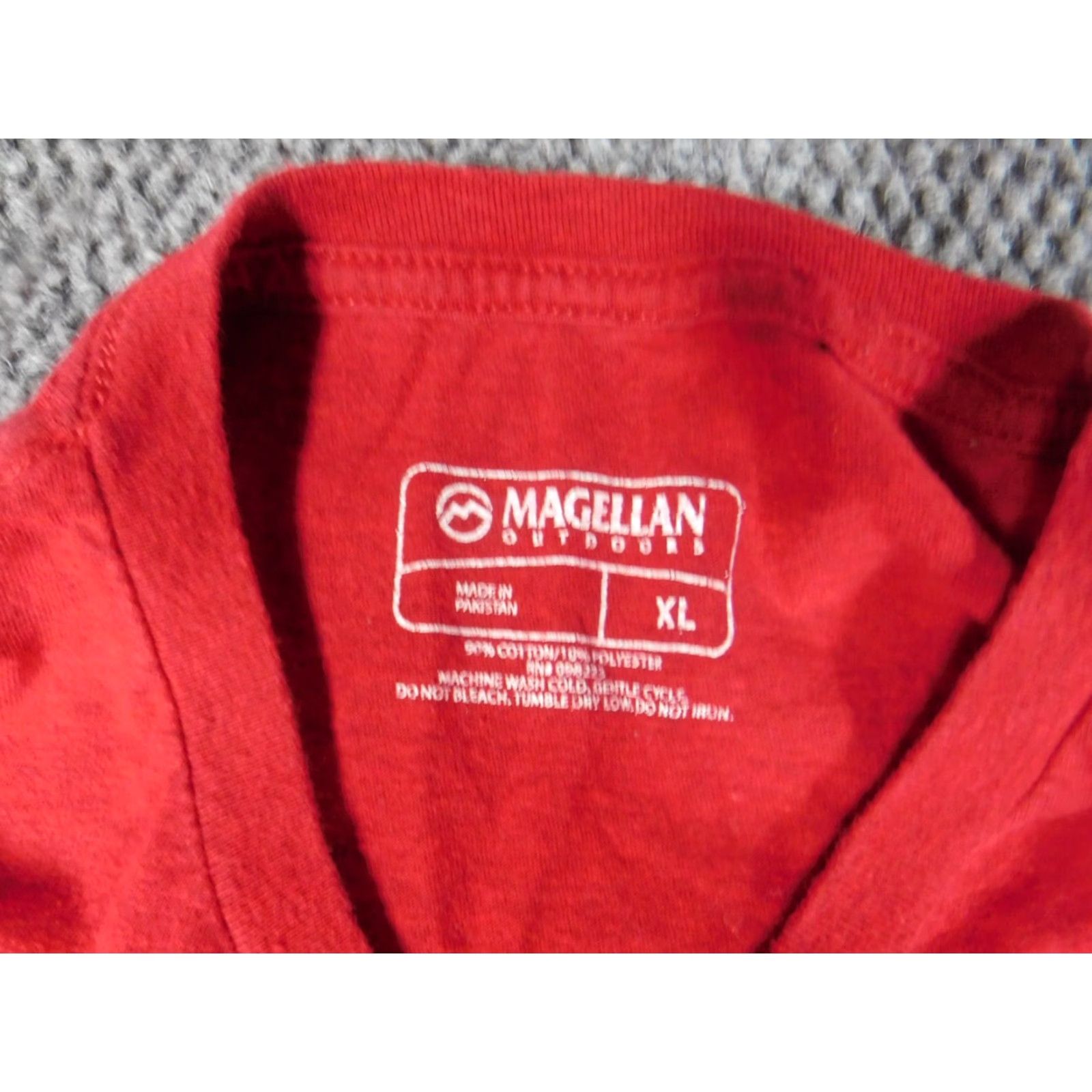 Vintage Magellan Shirt T-Shirt XL Men Red Cotton Knit Short Sleeve Crew Neck Logo Size US XL / EU 56 / 4 - 5 Thumbnail