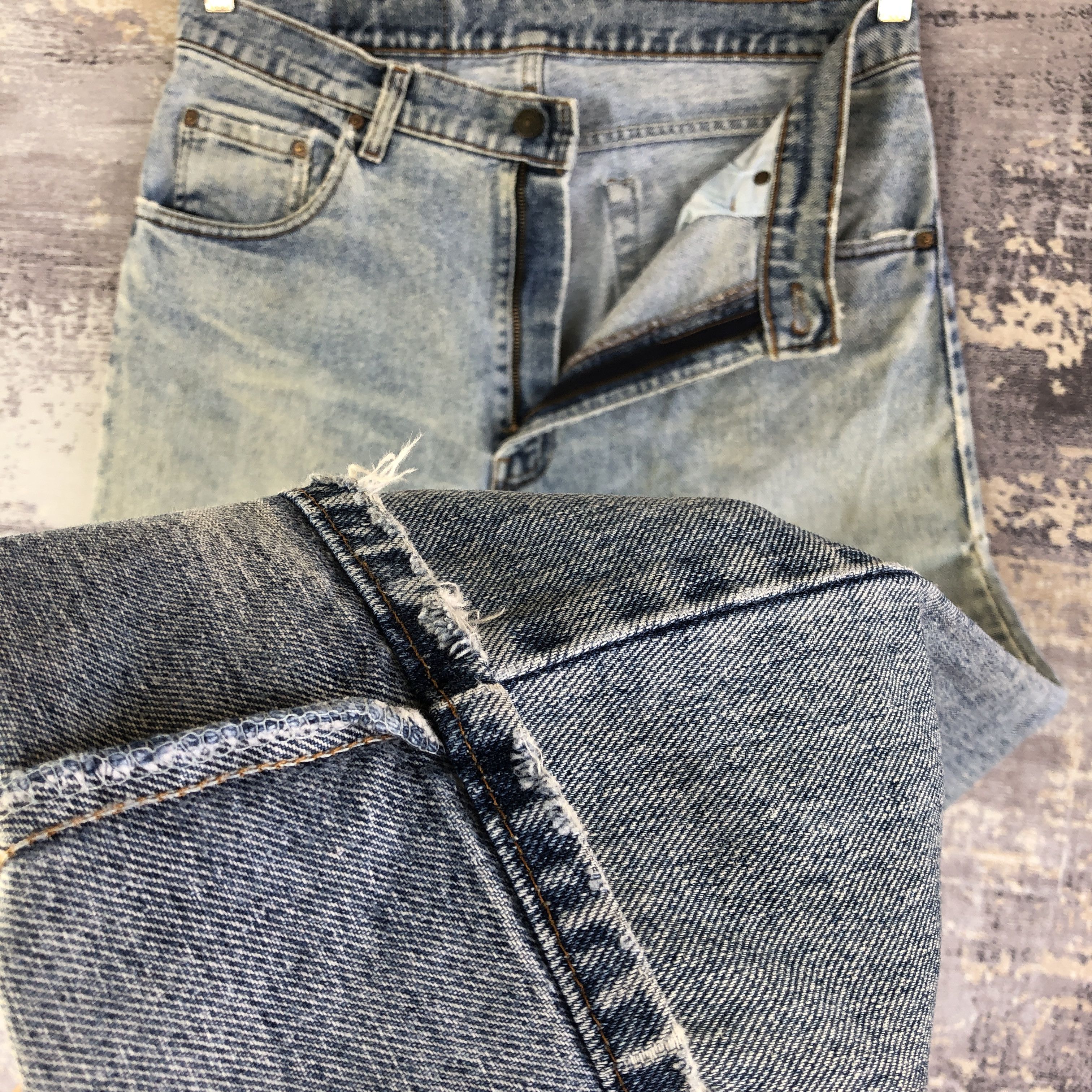 Levi's Vintage Levis 560 Faded Dirty Jeans Levi's Distressed Denim Size US 32 / EU 48 - 8 Thumbnail