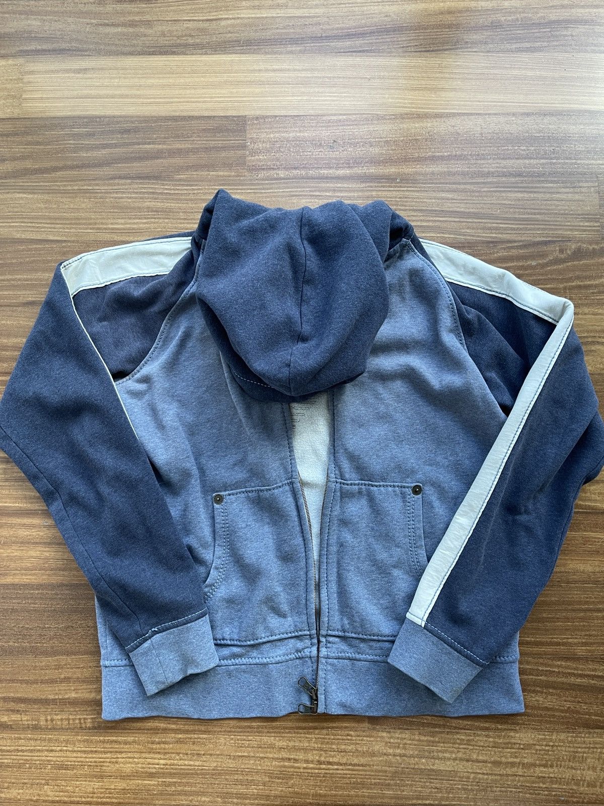 Armani Armani Jeans Hoodies Size US XL / EU 56 / 4 - 5 Thumbnail