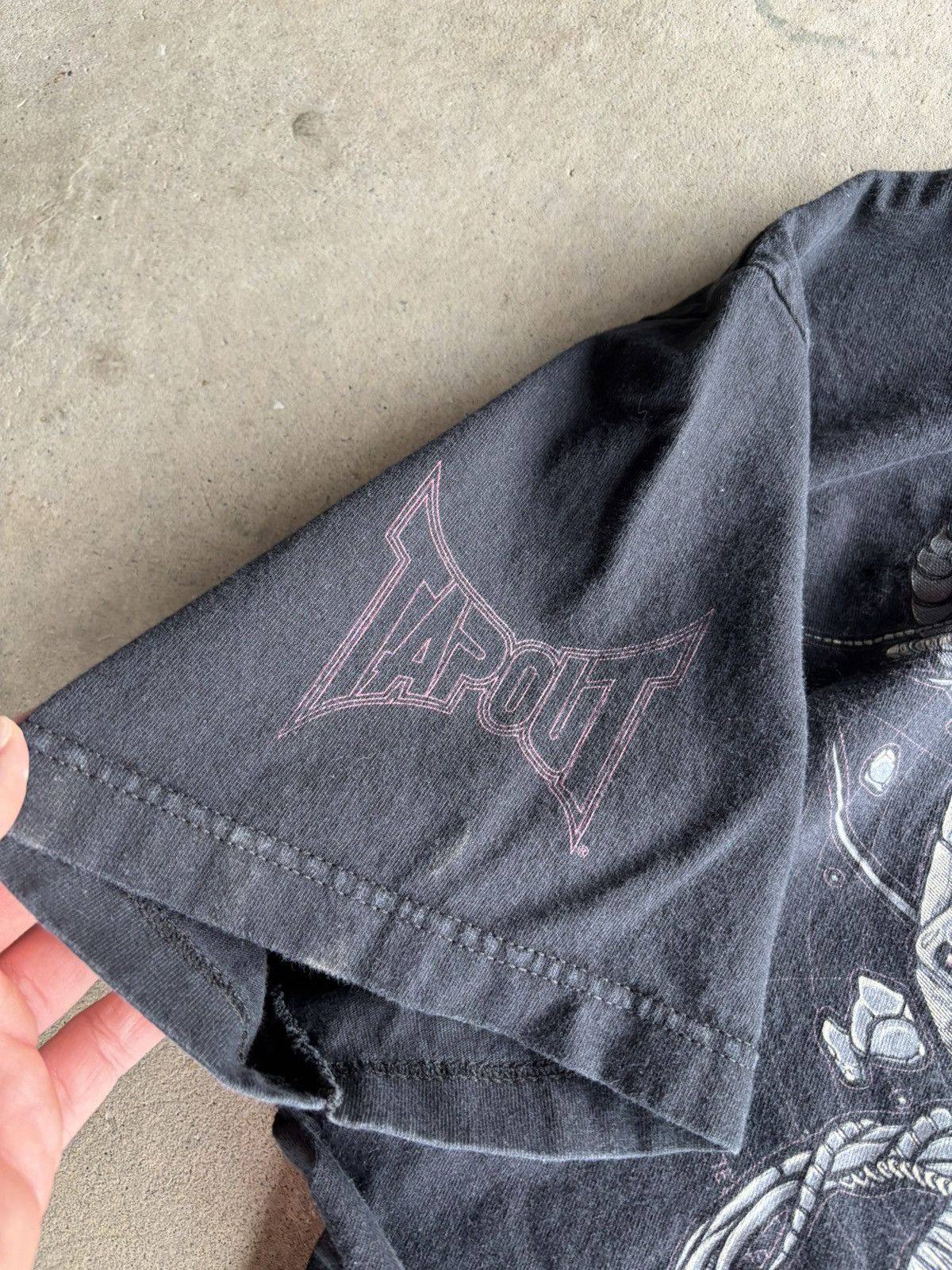 Tapout Vintage Terminator Grunge Tapout Grail Faded Black Tee Size US XL / EU 56 / 4 - 6 Thumbnail