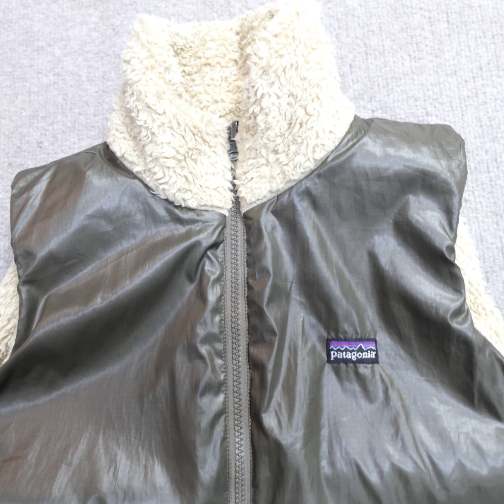 Patagonia Patagonia Vest Womens Medium Beige Oatmeal Los Lobos Reversible Full Zip Retro Short Beige Pattern Solid Zip Polyester Ocean of words? Size M / US 6-8 / IT 42-44 - 5 Thumbnail
