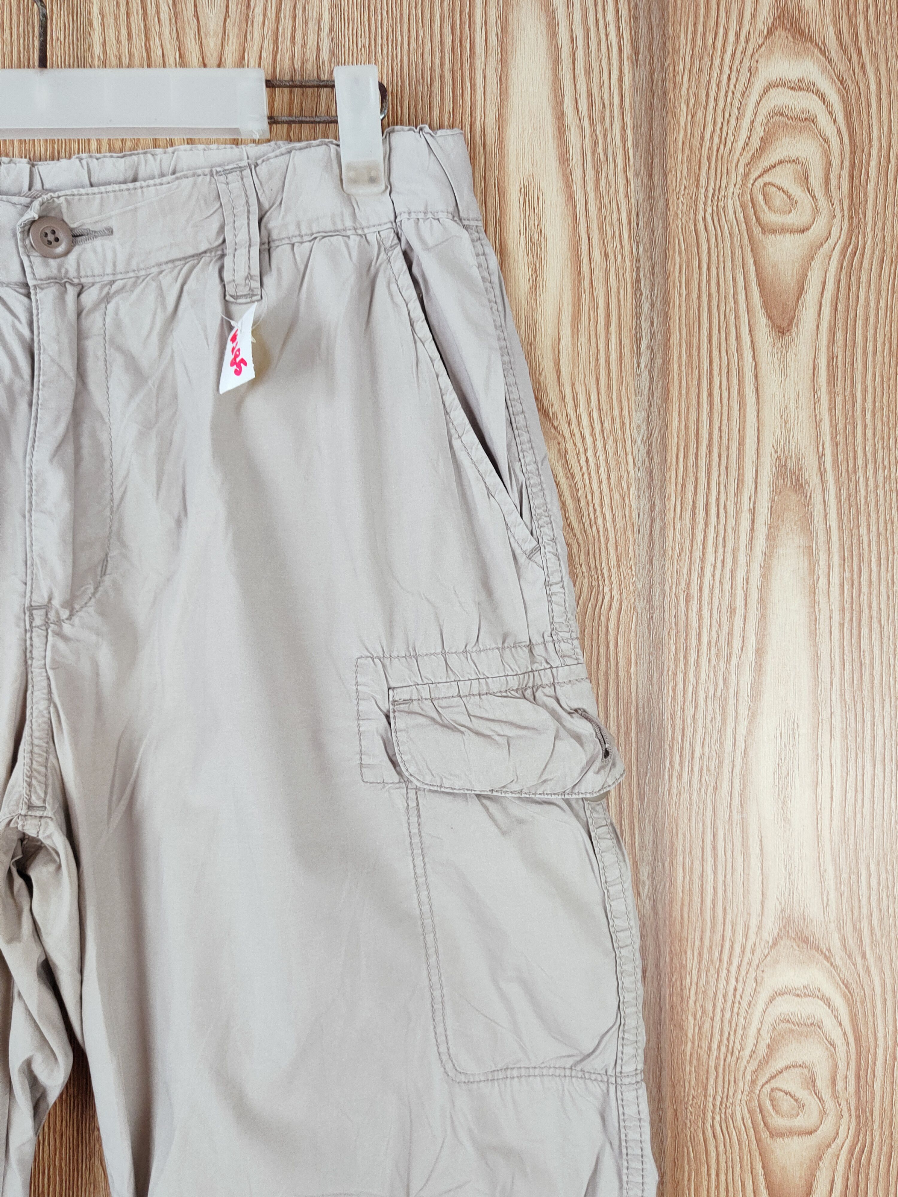 Japanese Brand Uniqlo Beige Multipocket Short Pants #W285 Size US 29 - 5 Thumbnail