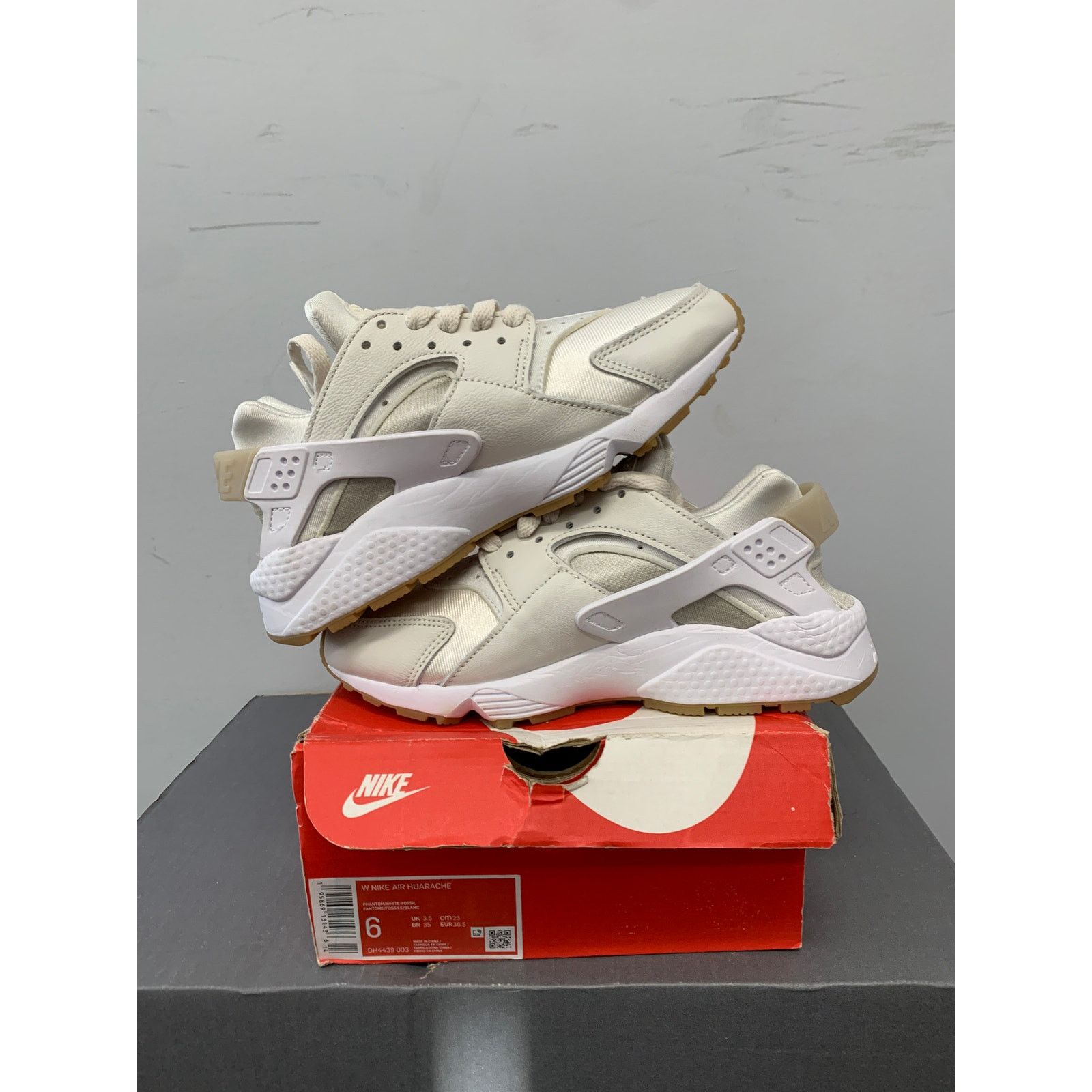Nike Nike Air Huarache Phantom Fossil Gum Women's Size 6 NEW Size US 6 / IT 36 - 5 Thumbnail