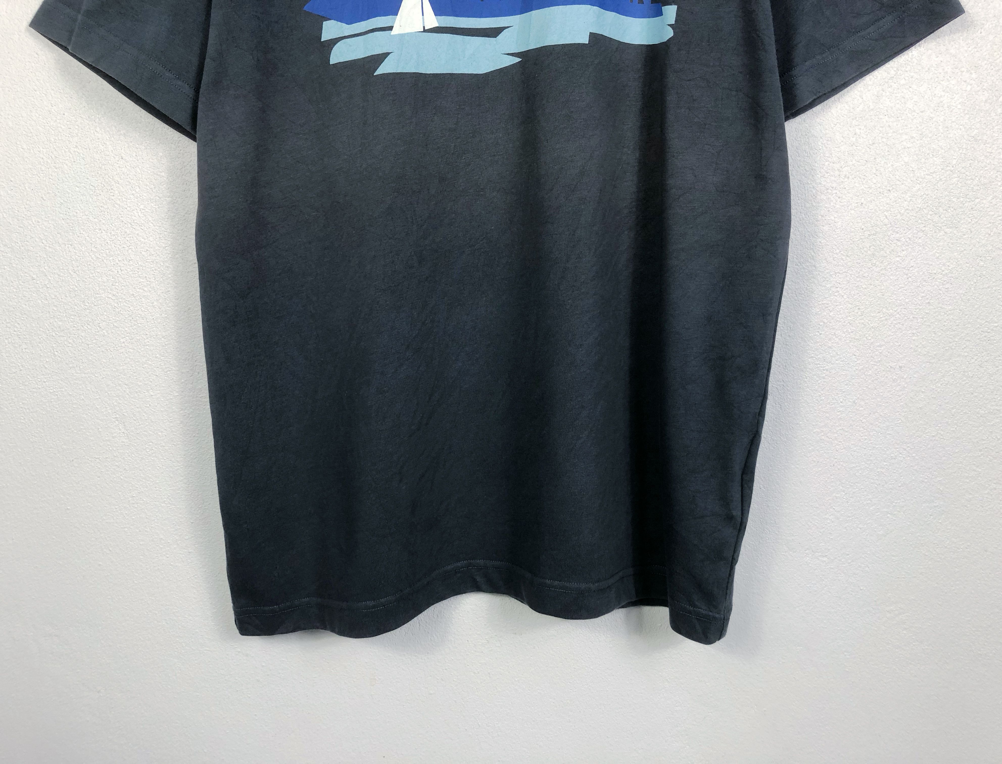 Helly Hansen Rare Vintage Y2K Helly Hansen Big Logo Spellout Tee Size US M / EU 48-50 / 2 - 4 Thumbnail