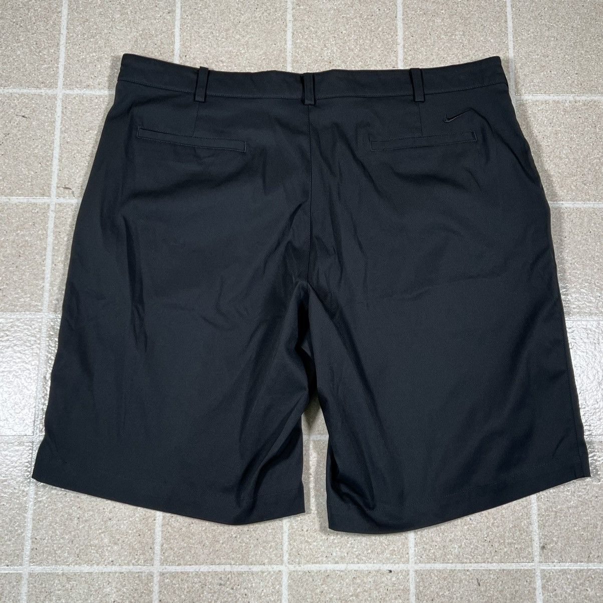Nike Nike Golf Black Tour Performance Shorts Mens 40 Dri Fit Size US 40 / EU 56 - 2 Thumbnail