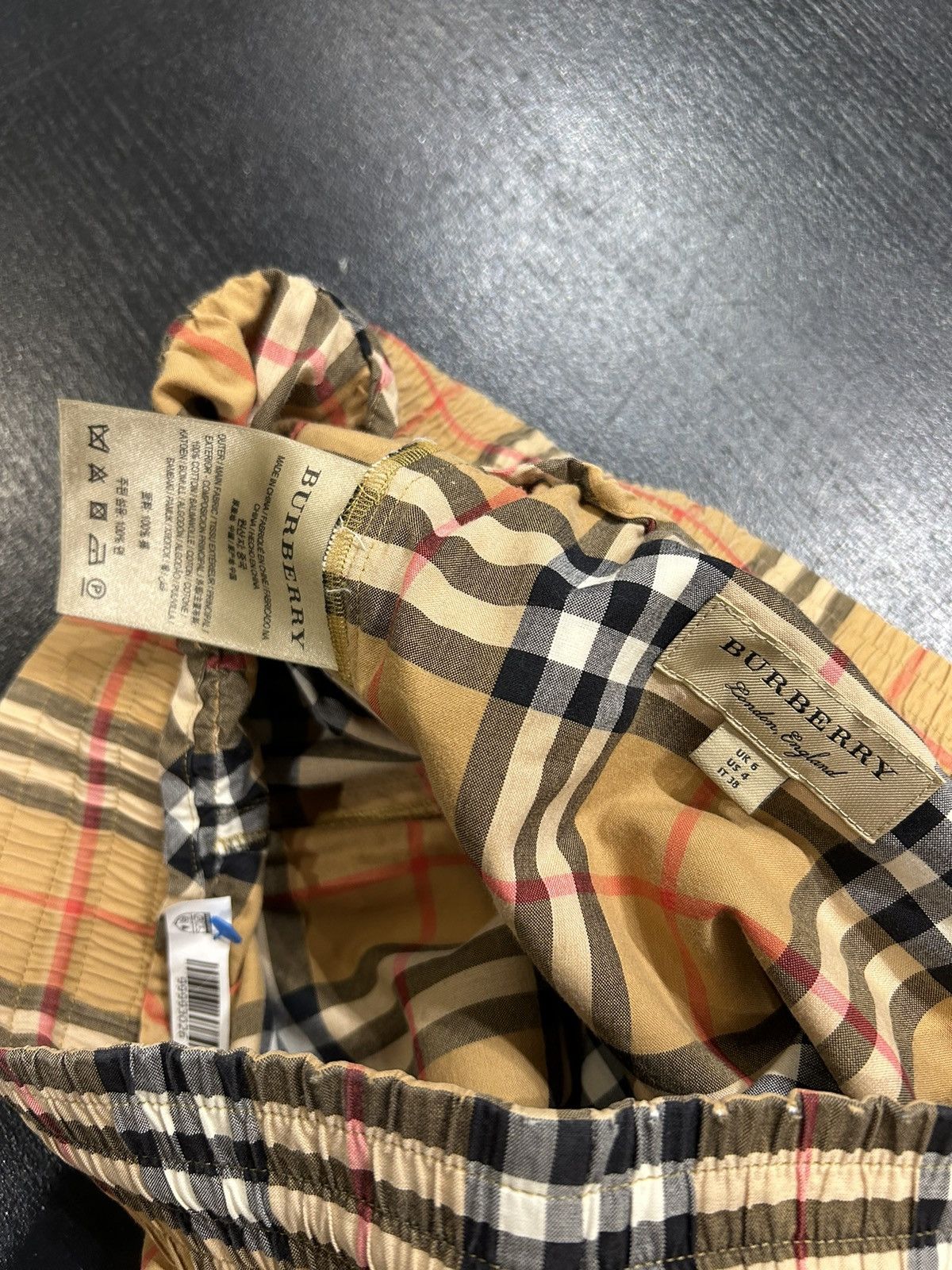 Burberry Burberry Plaid Wide Leg Pants Size 27" / US 4 / IT 40 - 3 Thumbnail