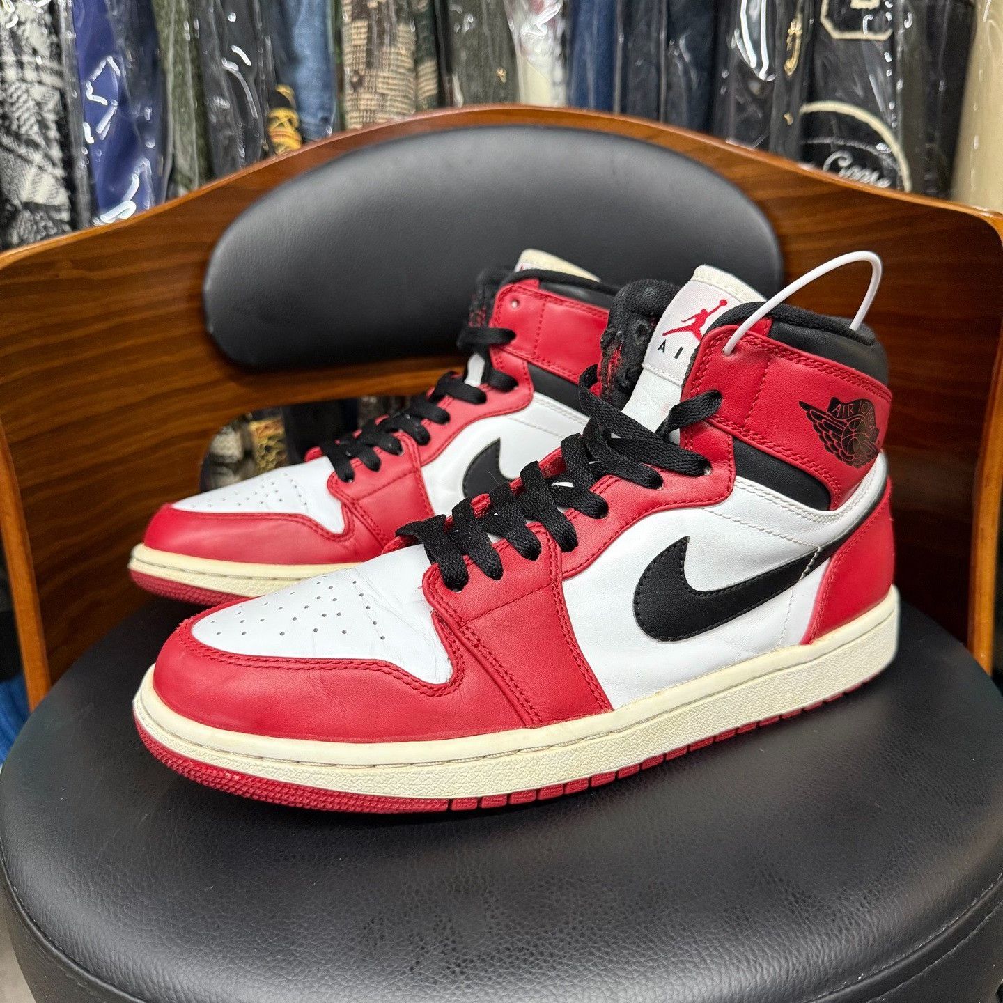 Nike Nike AJ1 Red Lowtop Sneakers 9.5 Men Size US 9.5 / EU 42-43 - 1 Thumbnail