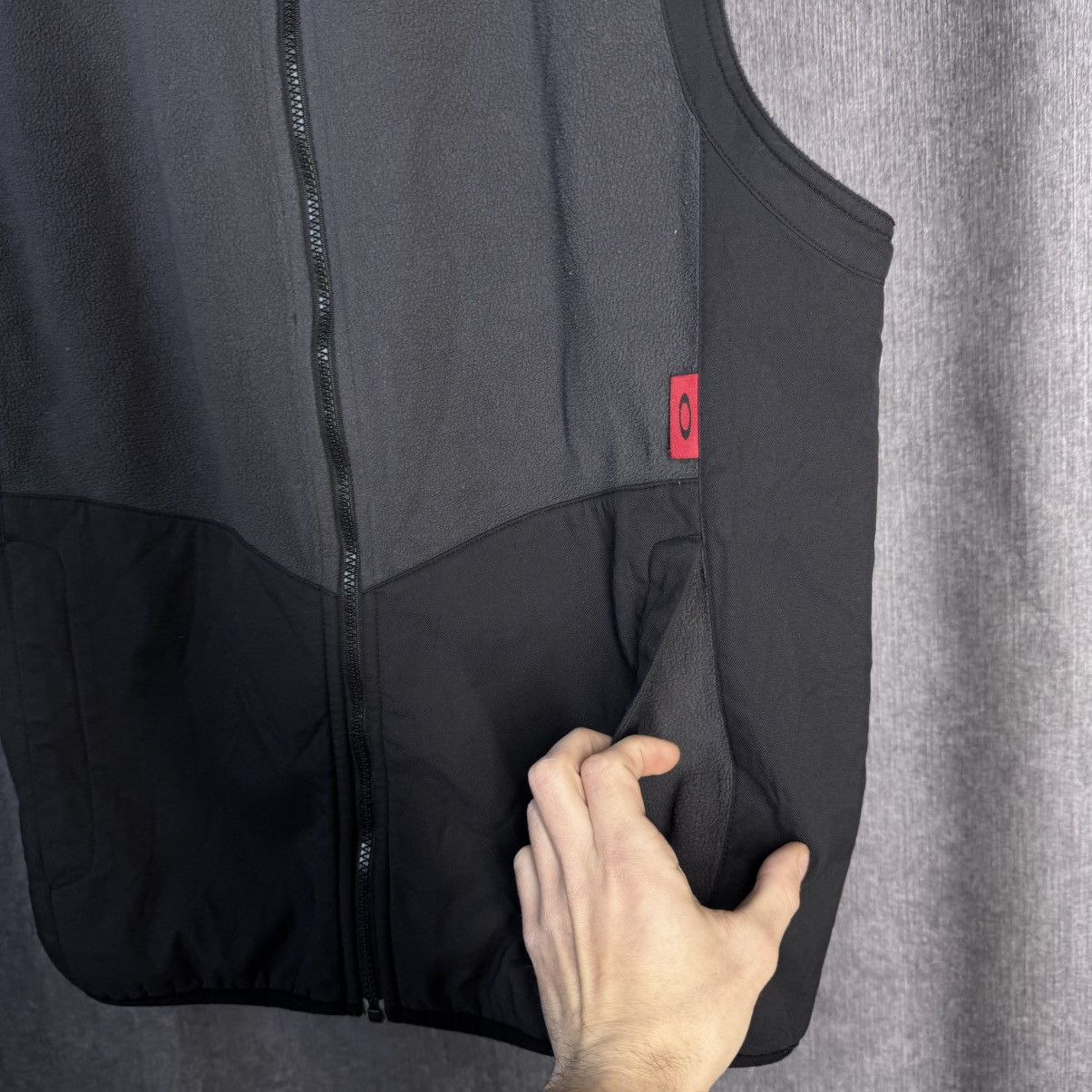 Oakley Vintage 00s Oakley Software Fleece Vest Gorpcore y2k Archive Size US M / EU 48-50 / 2 - 3 Thumbnail
