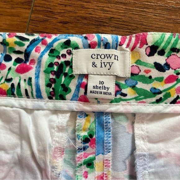 Other Crown & Ivy Shorts Size 10 scalloped hem Women’s Pink Blue C Size 32" / US 10 / IT 46 - 2 Thumbnail