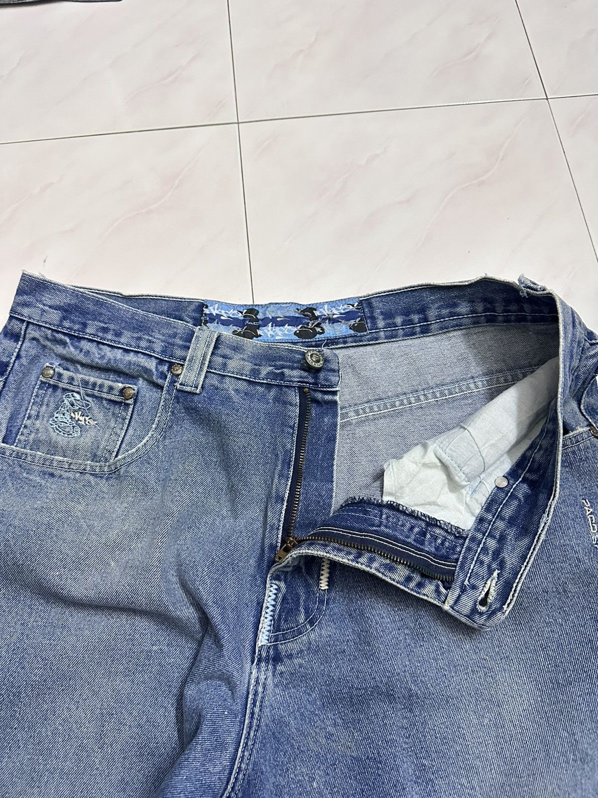 JNCO Distressed Paco Painted Embroidered Baggy Jeans Y2K Jnco Size US 36 / EU 52 - 11 Thumbnail