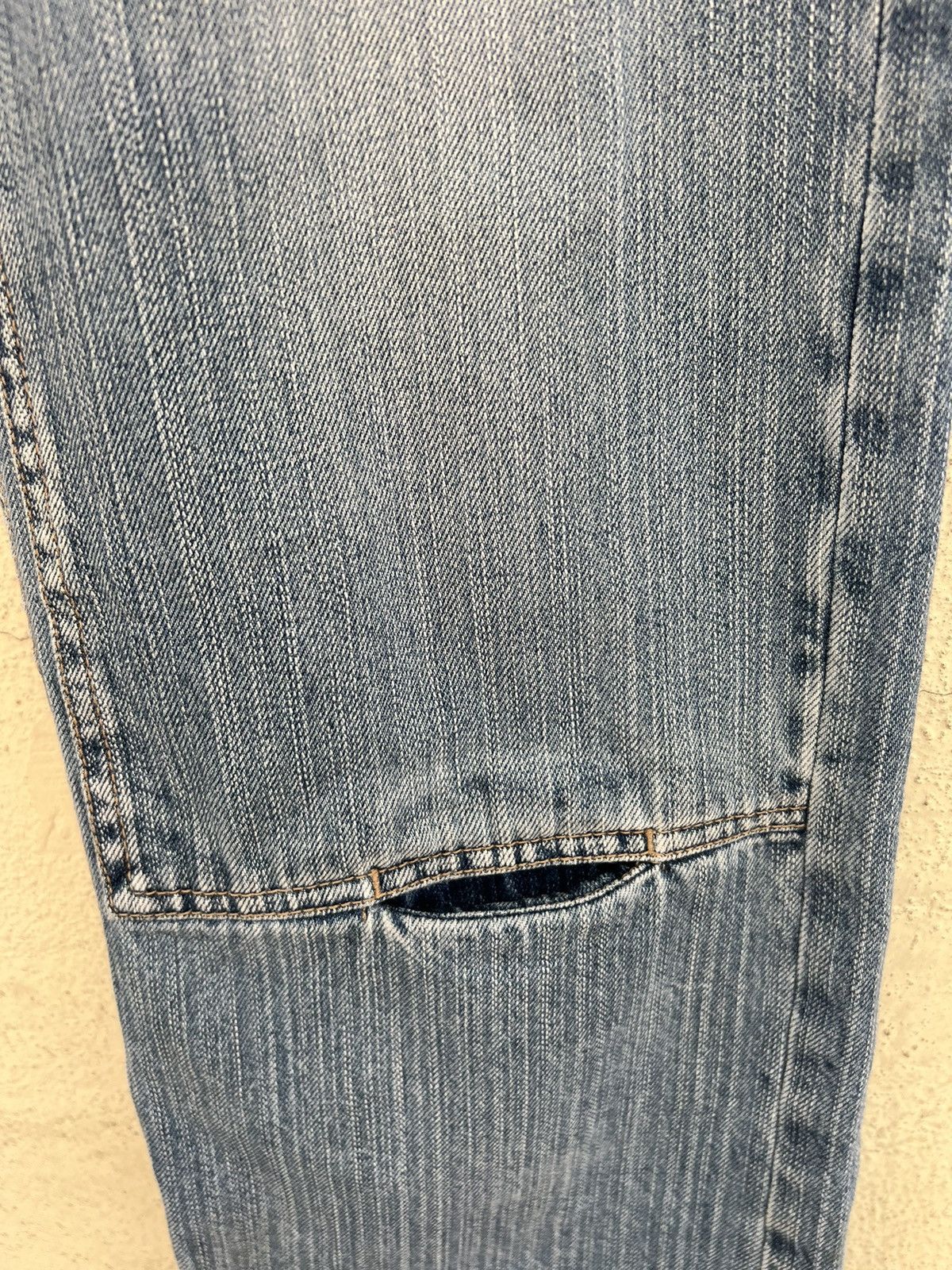 Evisu Vintage Evisu Distressed Fade Denim Double Knee Jeans Size US 31 - 13 Thumbnail
