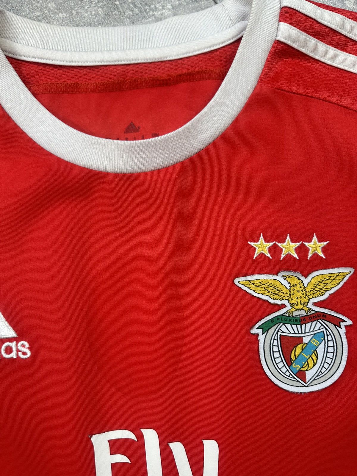 Vintage Adidas Benfica 2015/16 Home Soccer Jersey S.L.B Size US S / EU 44-46 / 1 - 3 Thumbnail