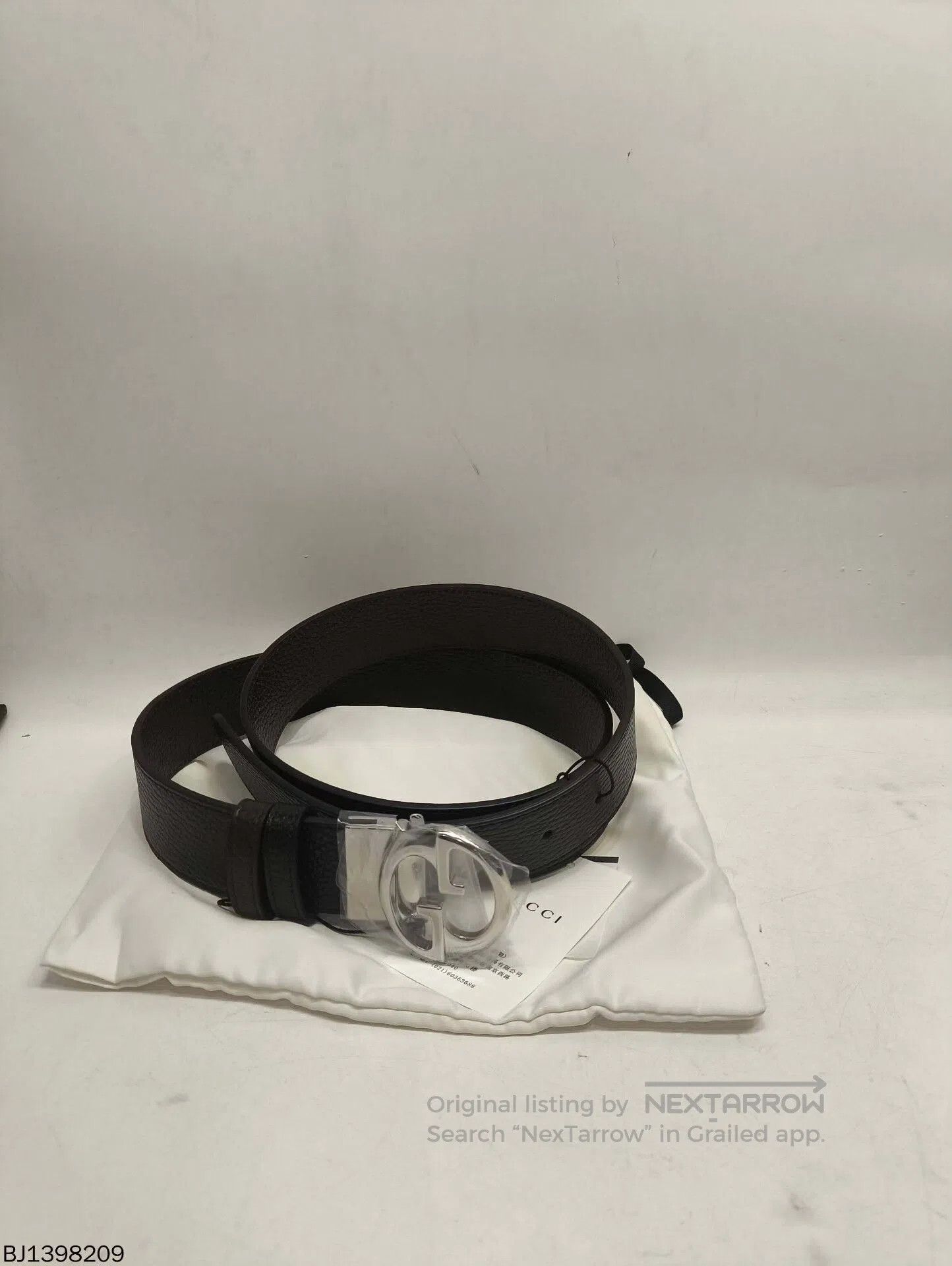 Gucci gucci leather belt with metal buckle. Size ONE SIZE - 1 Thumbnail