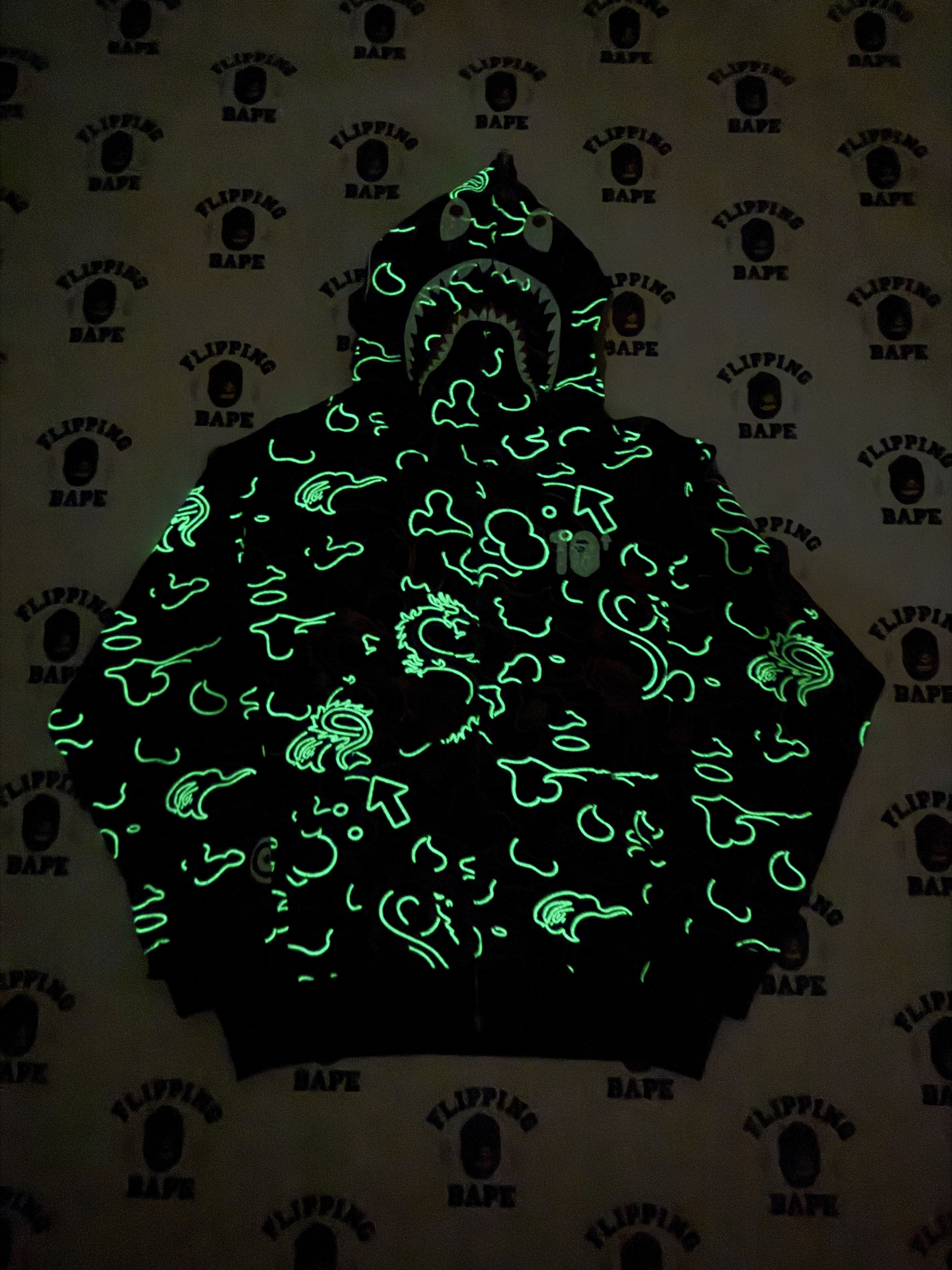 Bape BAPE X 88RISING GLOW IN THE DARK CAMO SHARK FULL ZIP HOODIE Size US M / EU 48-50 / 2 - 3 Thumbnail