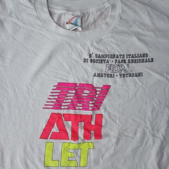 Vintage DS Vintage Triathlet Triathlon Italy Champion Neon T-Shirt Size US XXL / EU 58 / 5 - 1 Thumbnail