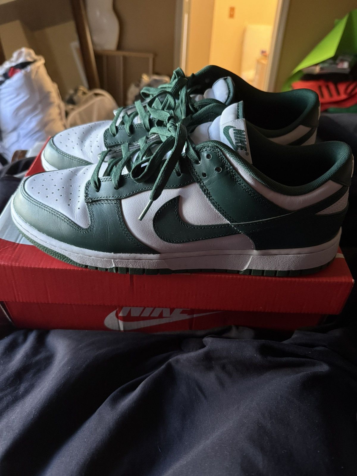 Nike Nike Dunk low “Michigan State” Size US 12 / EU 45 - 1 Thumbnail