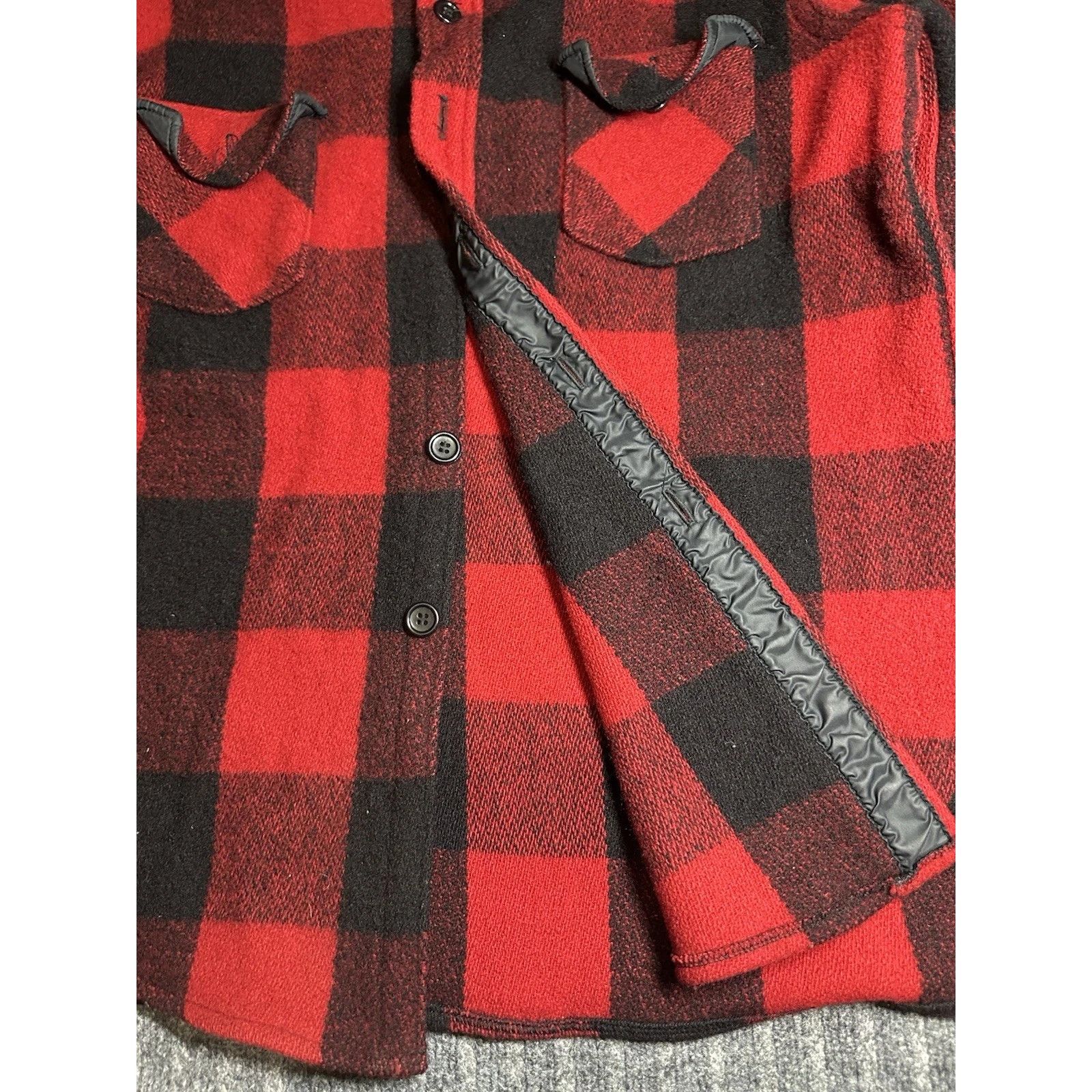 Woolrich Woolen Mills Woolrich Mackinaw Men's Cape Jacket Vintage 1970s Size US XL / EU 56 / 4 - 3 Thumbnail