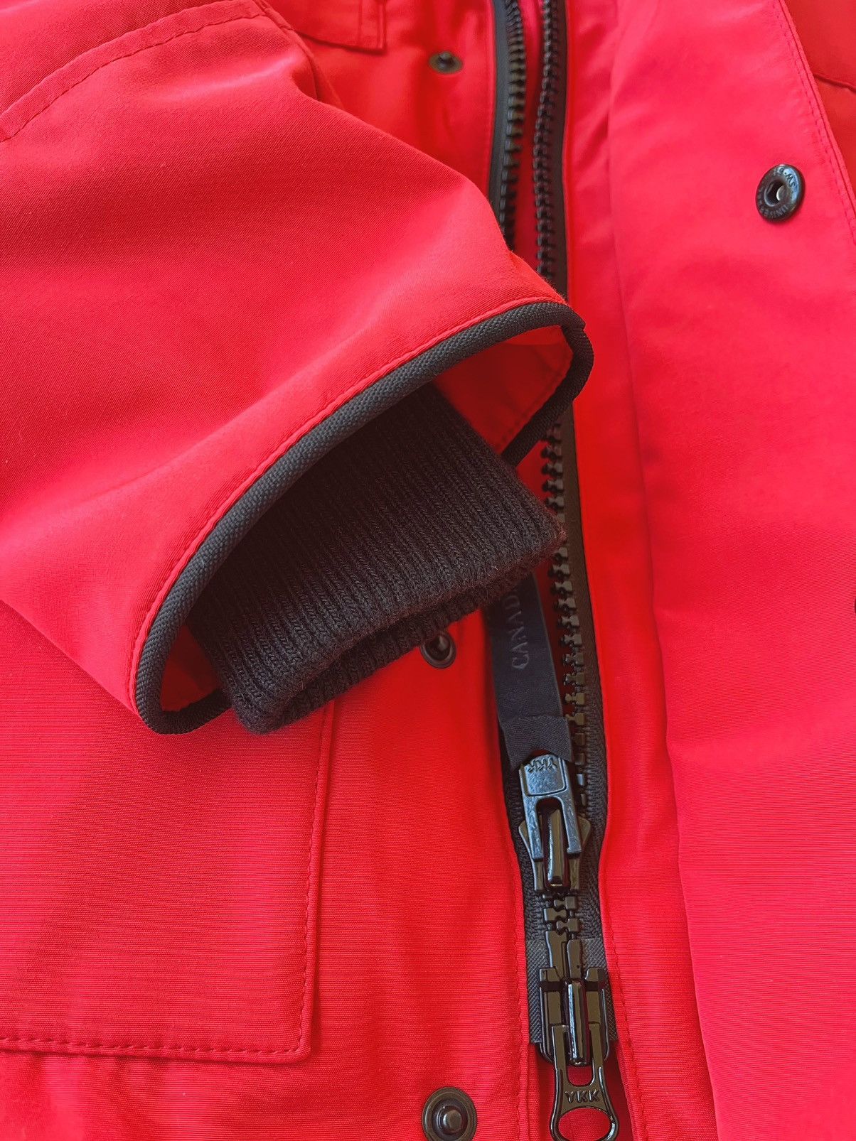 Canada Goose New Canada Goose goose down coat Size US M / EU 48-50 / 2 - 9 Thumbnail
