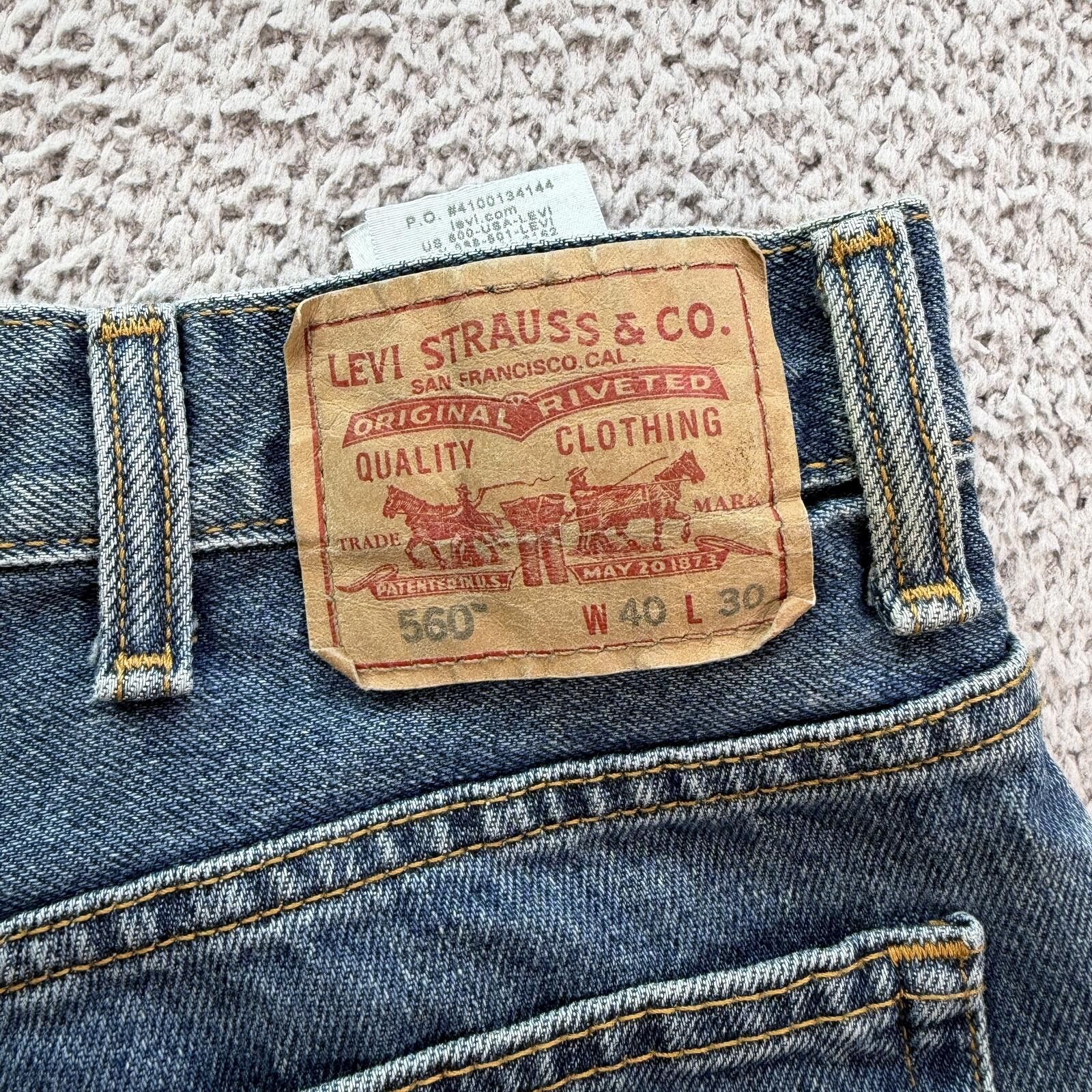 Levi's Vintage Y2K Levi’s 560 Baggy Jeans Light Wash Loose 40x30 Size US 40 / EU 56 - 6 Thumbnail