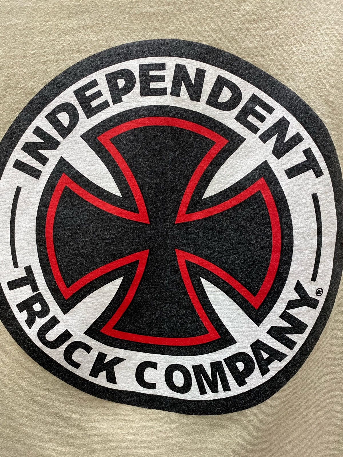 Alien Workshop × Independent Truck Co. × Vintage Vintage Independent Truck Company Logo Tee Size US L / EU 52-54 / 3 - 24 Thumbnail