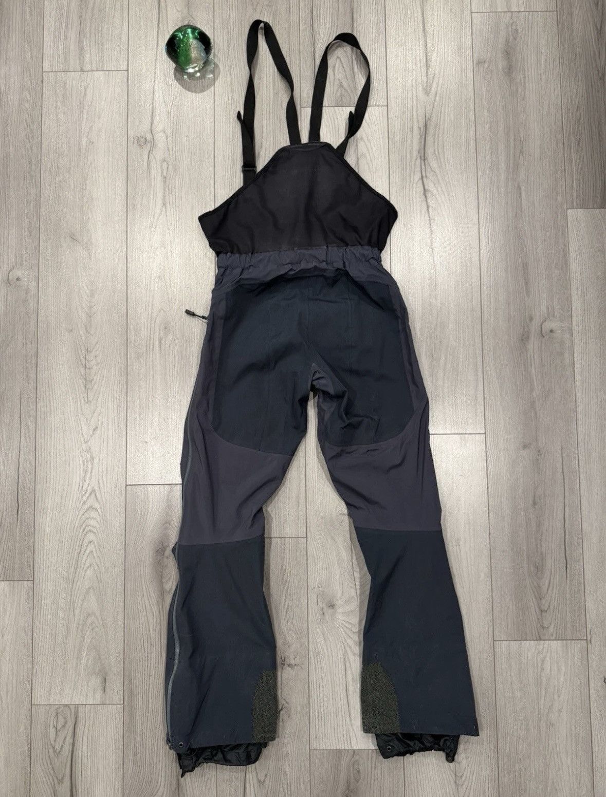 Arc'teryx Arc’teryx Bin Overalls Gore-Tex XCR Bib Mens Size Small Size US 30 / EU 46 - 12 Thumbnail