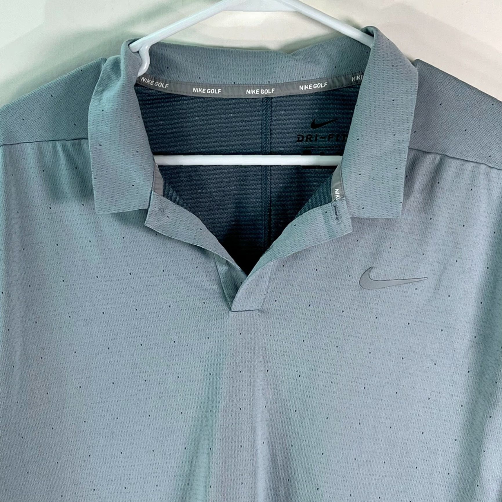 Nike Nike Golf Polo Shirt Mens Dri Fit Spread Collared Short Sleeve Gray XL Shirt Size US XL / EU 56 / 4 - 3 Thumbnail