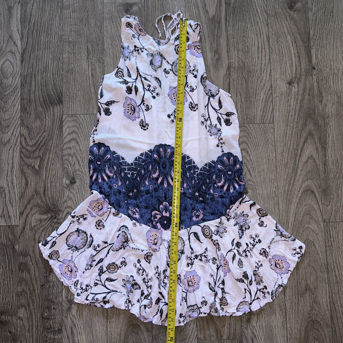 Free People Free People Dobby Dot Flouncy Hem Dress Lavender Size S Size S / US 4 / IT 40 - 10 Thumbnail